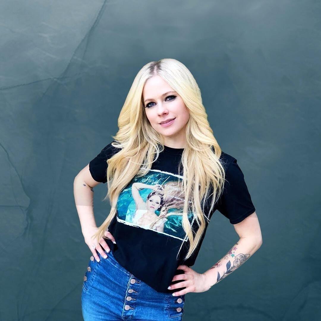 Coronavírus: Avril Lavigne irá cancelar turnê na Ásia por medo de epidemia,  diz site