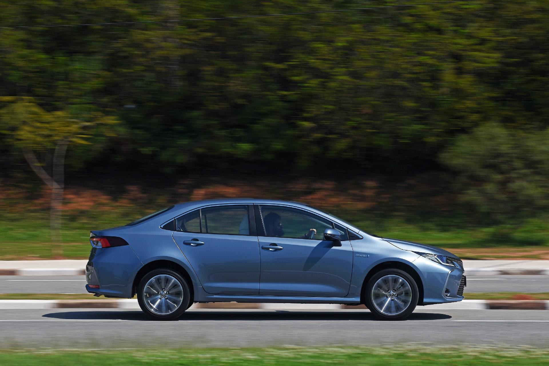 Toyota Corolla X Honda Civic Veja Qual A Melhor Escolha Entre Os