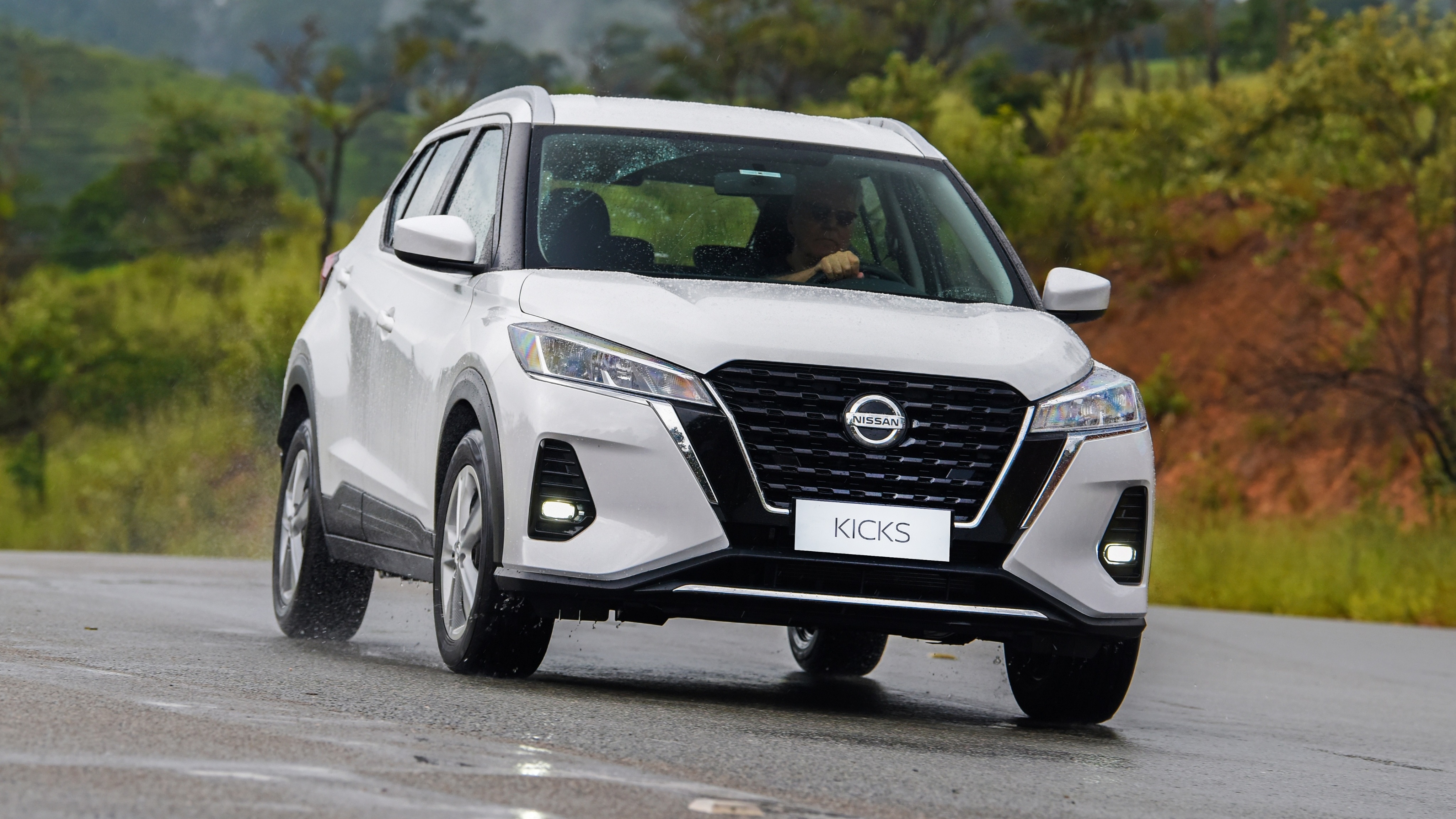 Carros na Web, Nissan KICKS