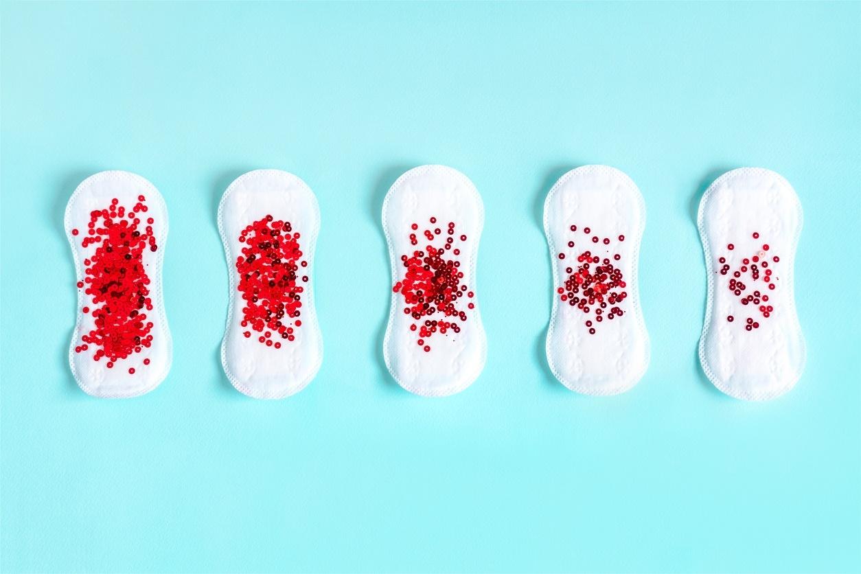 Menstruação com coágulos: causas e como lidar com o quadro