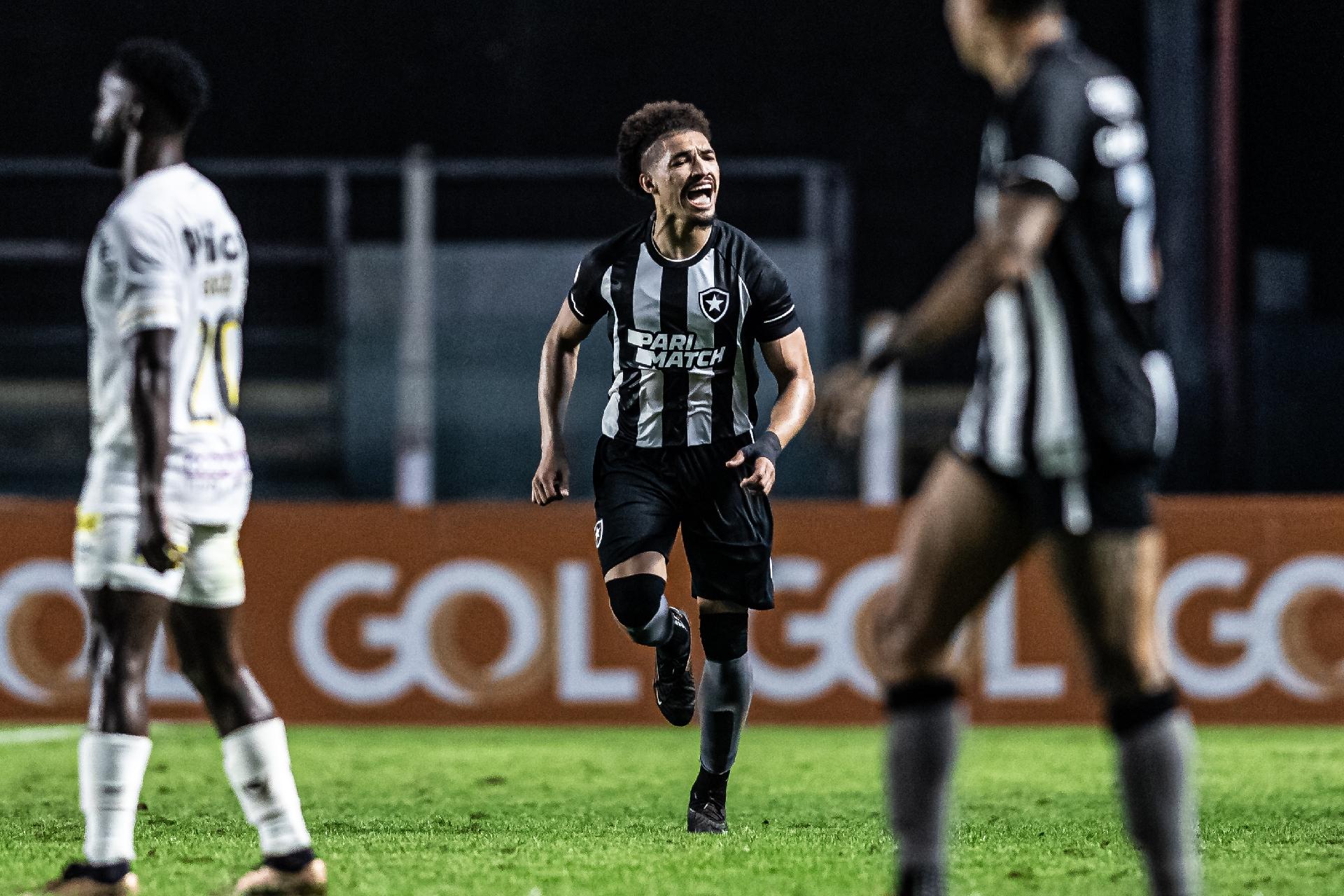 Com seis gols, acreana atacante do Botafogo lidera artilharia do