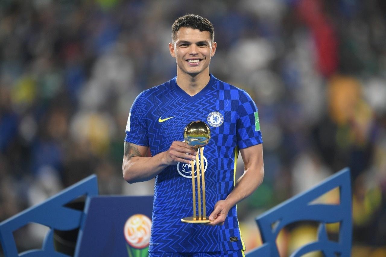 Jornal italiano escala melhor Brasil da história, com Thiago Silva na defesa