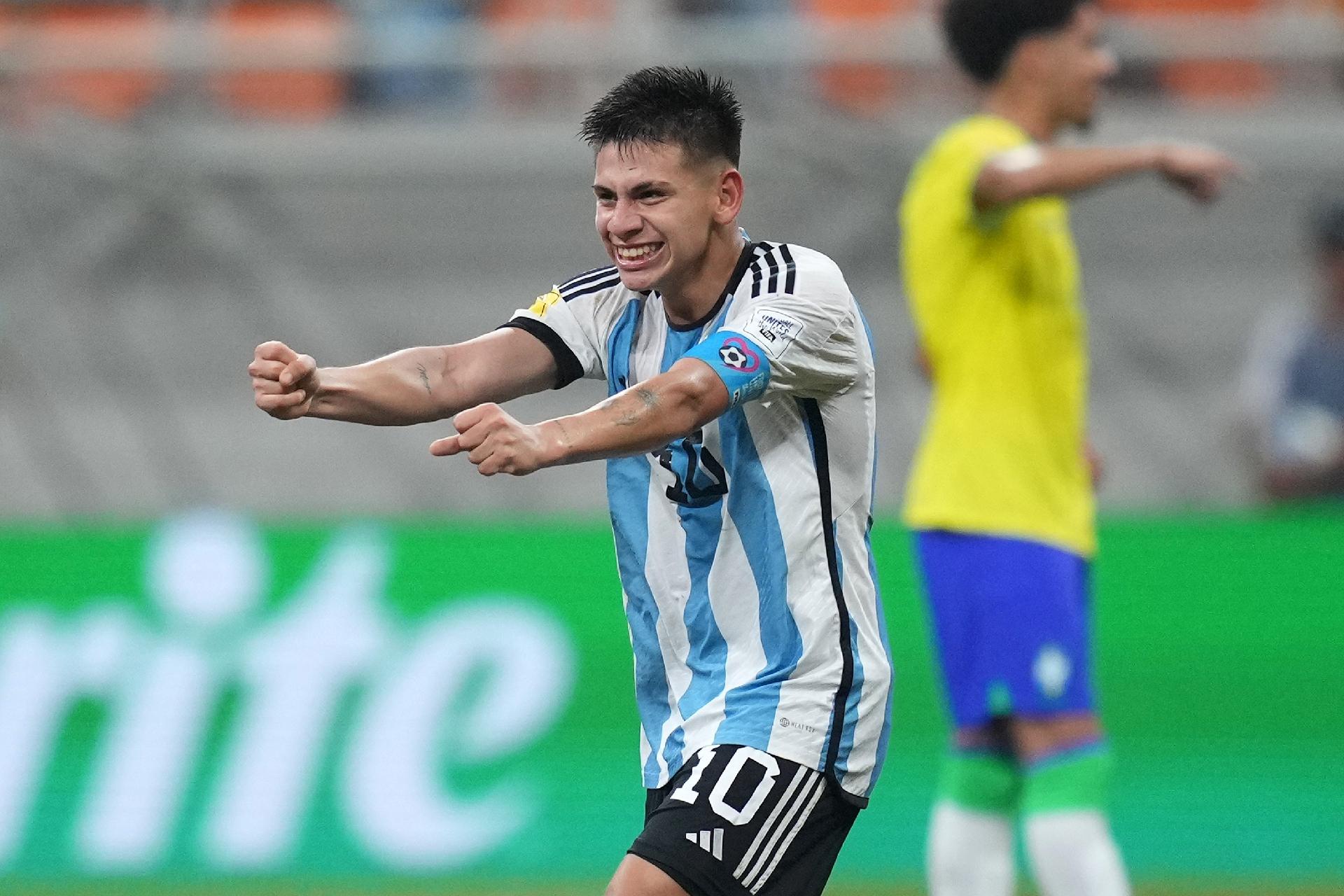 Argentina goleia e vai enfrentar o Brasil nas quartas da Copa do Mundo Sub- 17