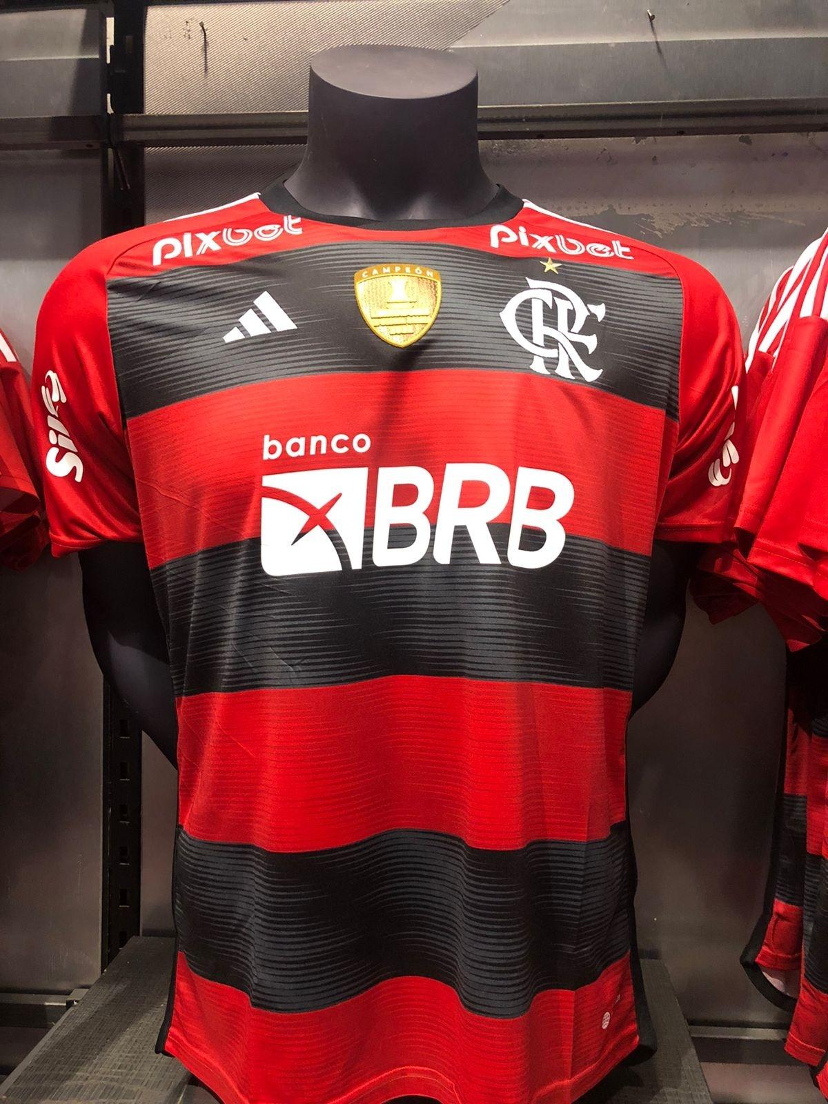 Flamengo aprova renovação de contrato do patrocínio no ombro da camisa;  veja valores