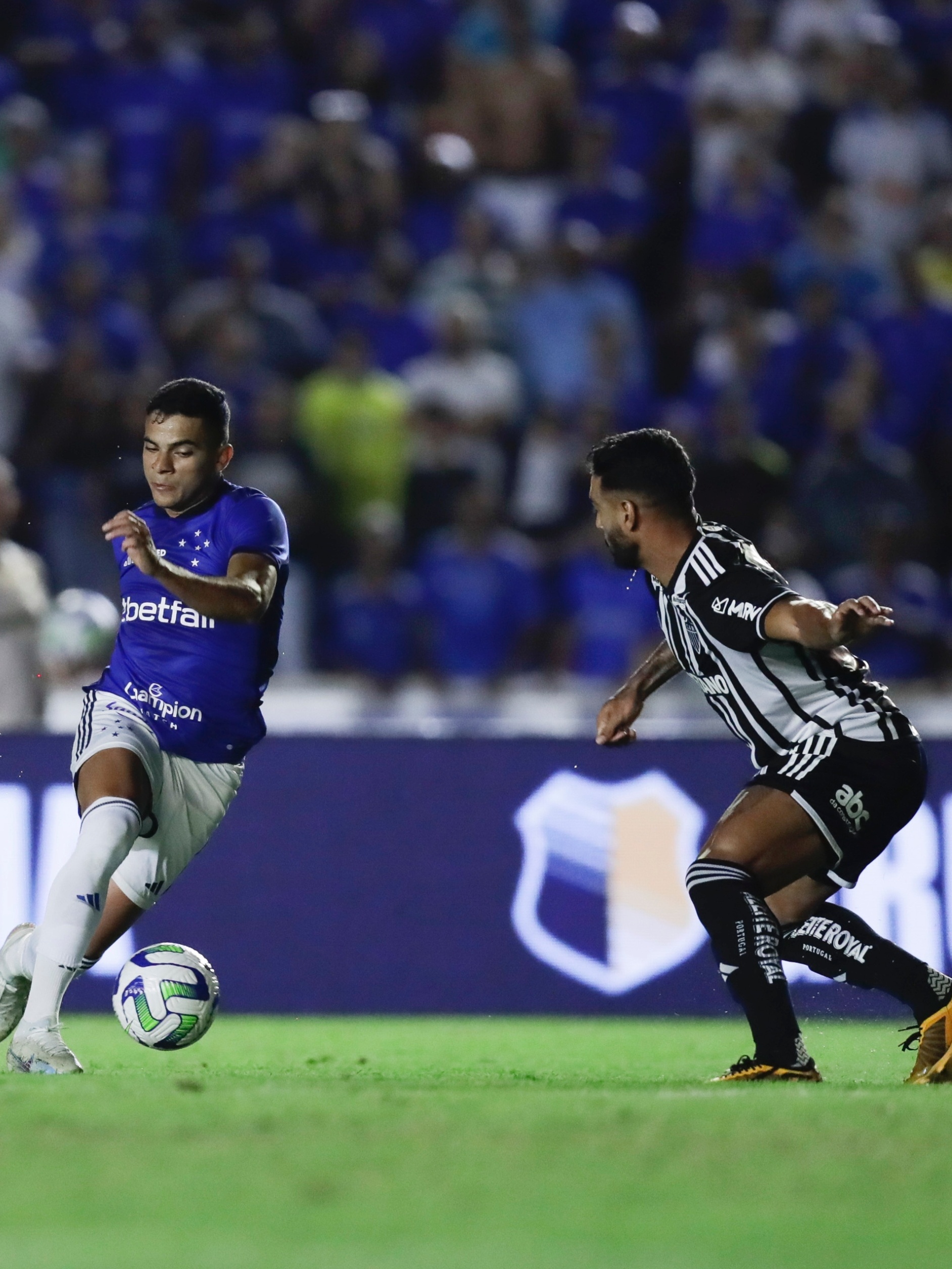 BOLA EM JOGO: Cruzeiro x Athletico : r/Cruzeiro