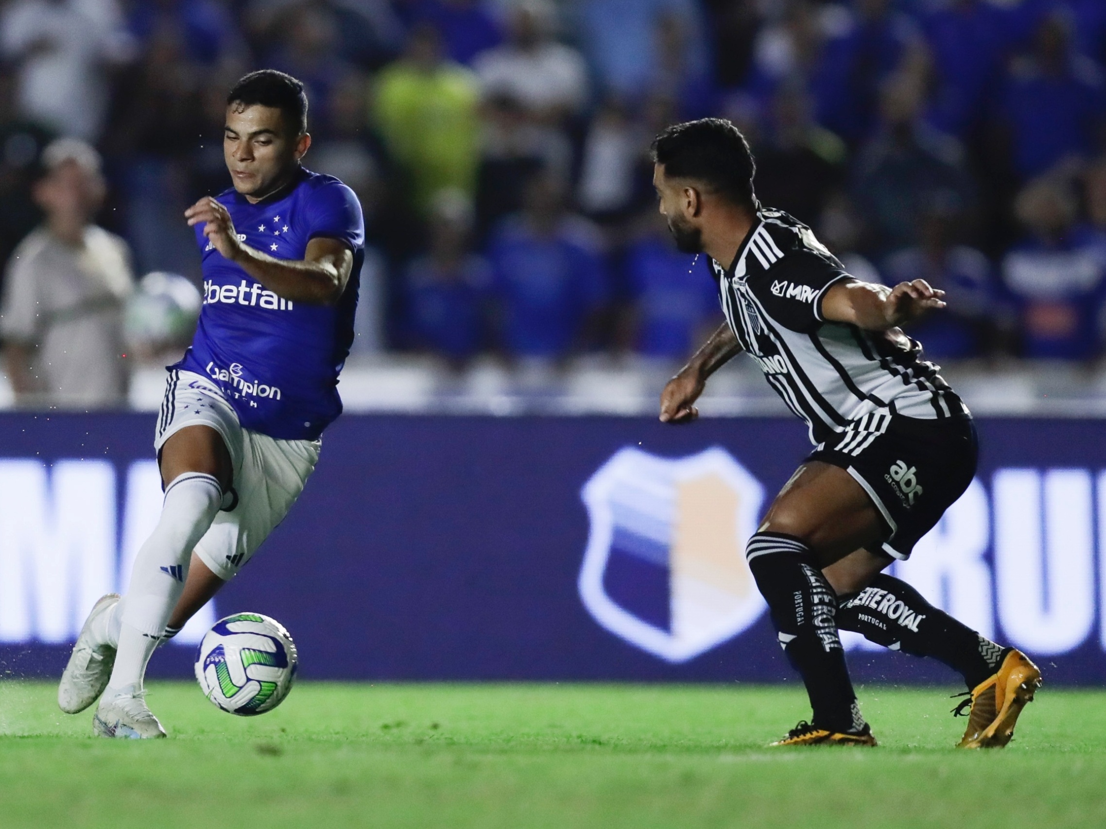BOLA EM JOGO: Cruzeiro x Athletic-MG : r/Cruzeiro