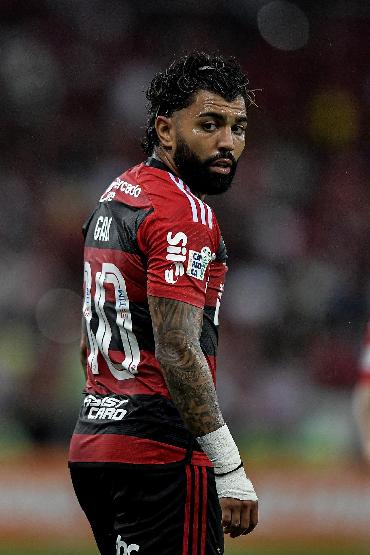 Dirigente do Flamengo confirma desejo de renovar contrato com Gabigol