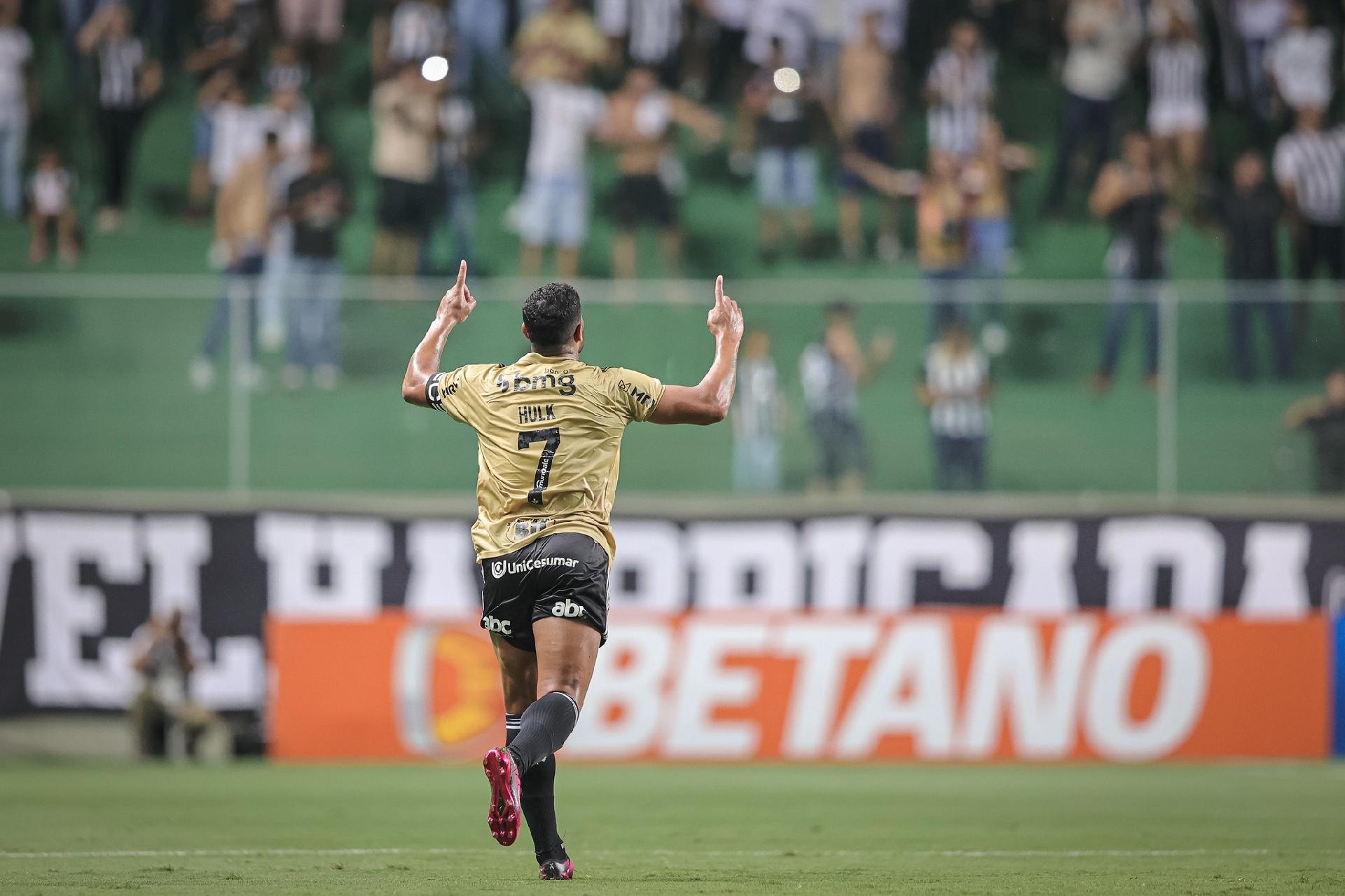 Saiba a velocidade da bola em golaço de Hulk contra o São Paulo