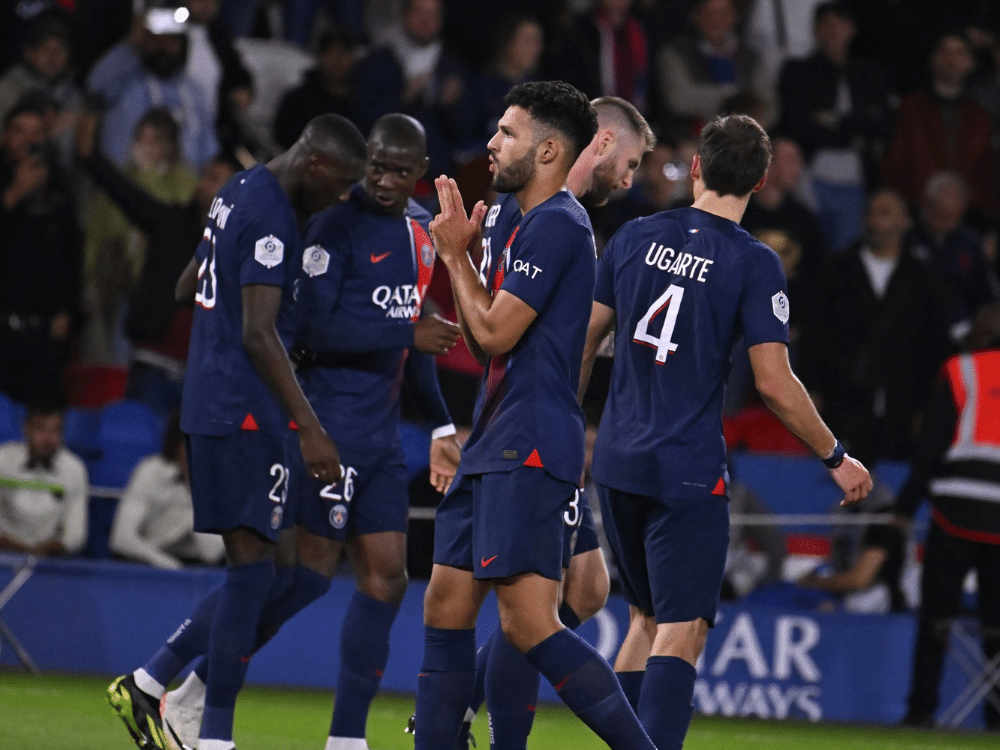 PSG goleia o Olympique em clássico e assume terceira posição