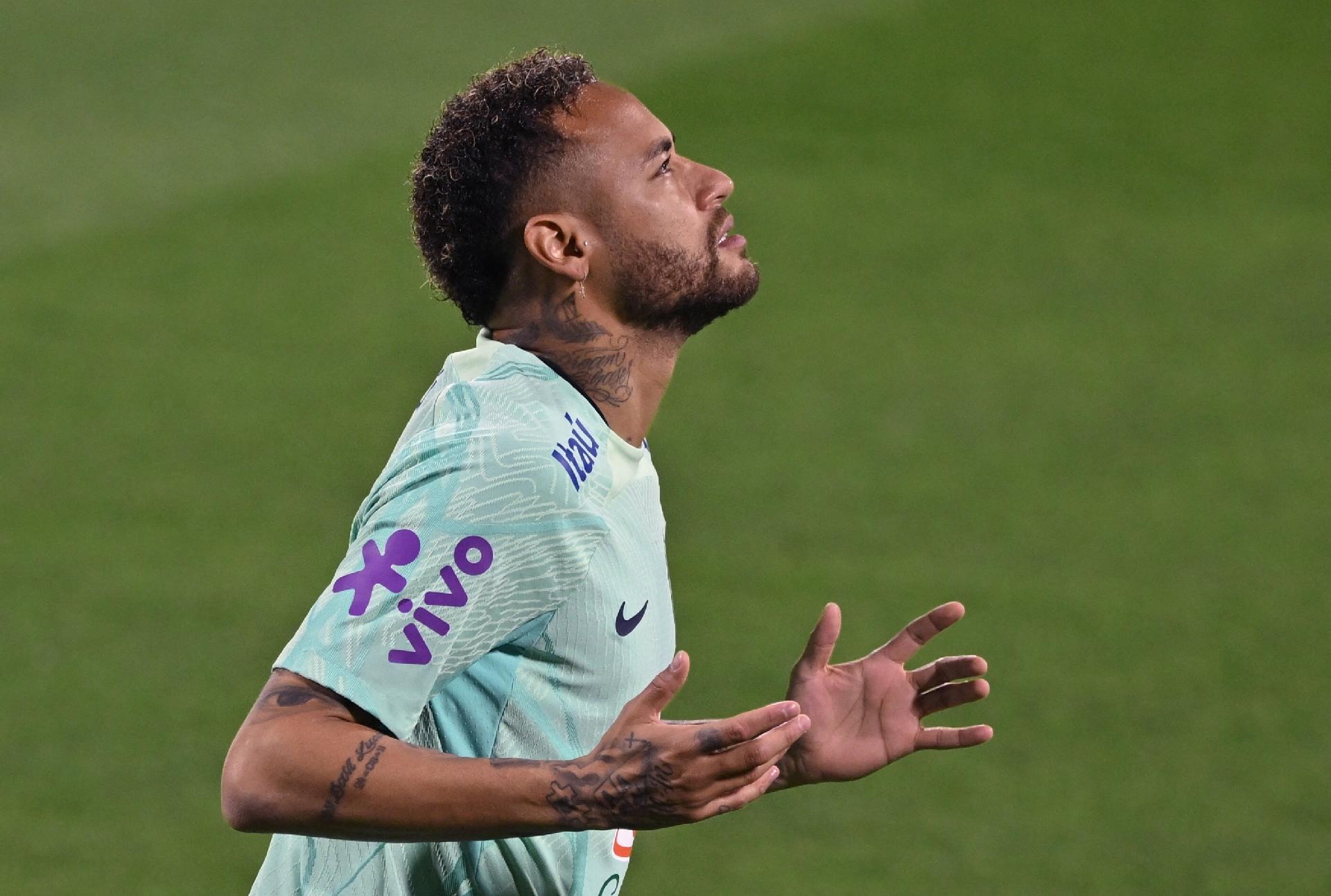 Neymar é o brasileiro com mais gols em 2022 na Europa - 17/10/2022 - UOL  Esporte