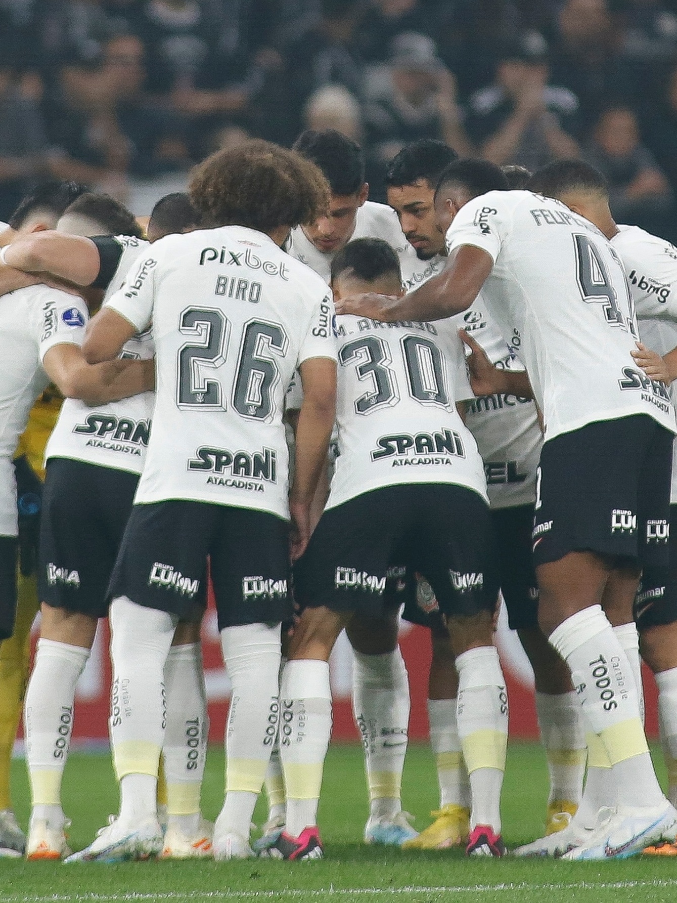 O Universitário do Peru vendeu todos os ingressos para o jogo de hoje  contra o Corinthians, e com isso terá mais de 80 mil torcedores no estádio.  : r/futebol