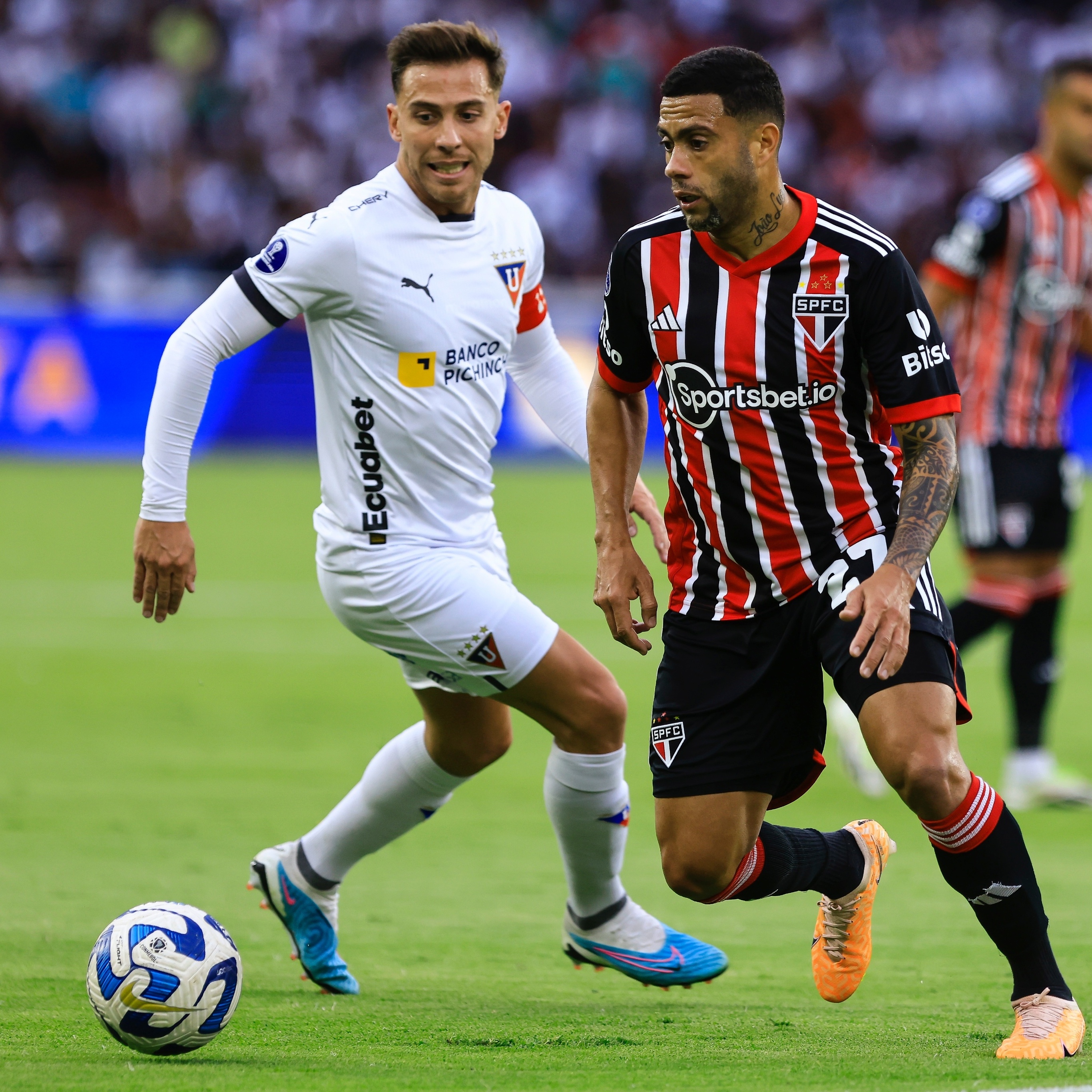 São Paulo x LDU: Onde assistir ao vivo grátis e escalações - Copa  Sul-Americana - Br - Futboo.com