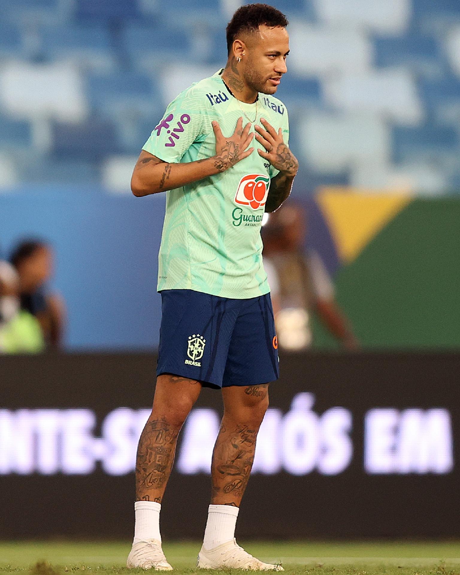 Jogar futebol emagrece: entrar em campo queima gordurinhas e deixa