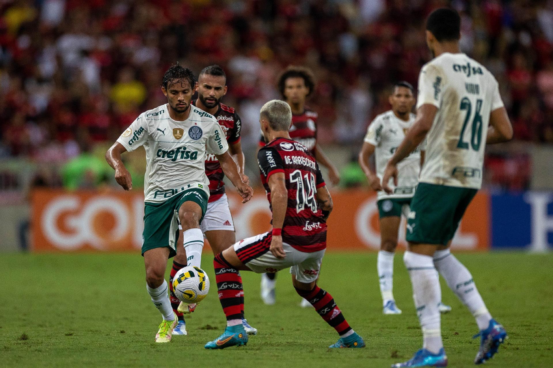 Globo prioriza novela e não vai transmitir clássico entre Fla e Vasco -  Lance!