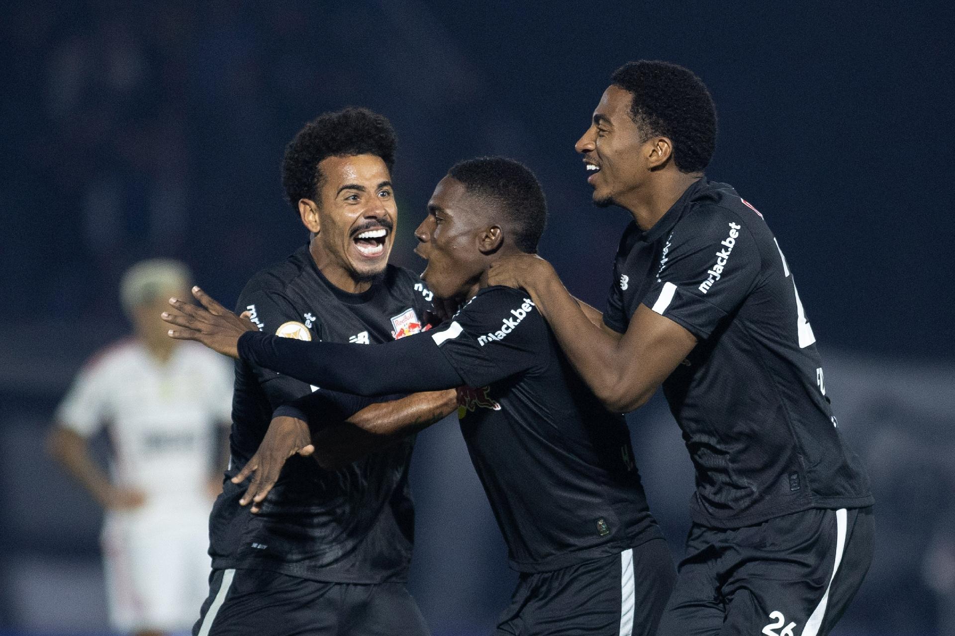 Confira lances do jogo entre Bragantino e Flamengo pelo Campeonato