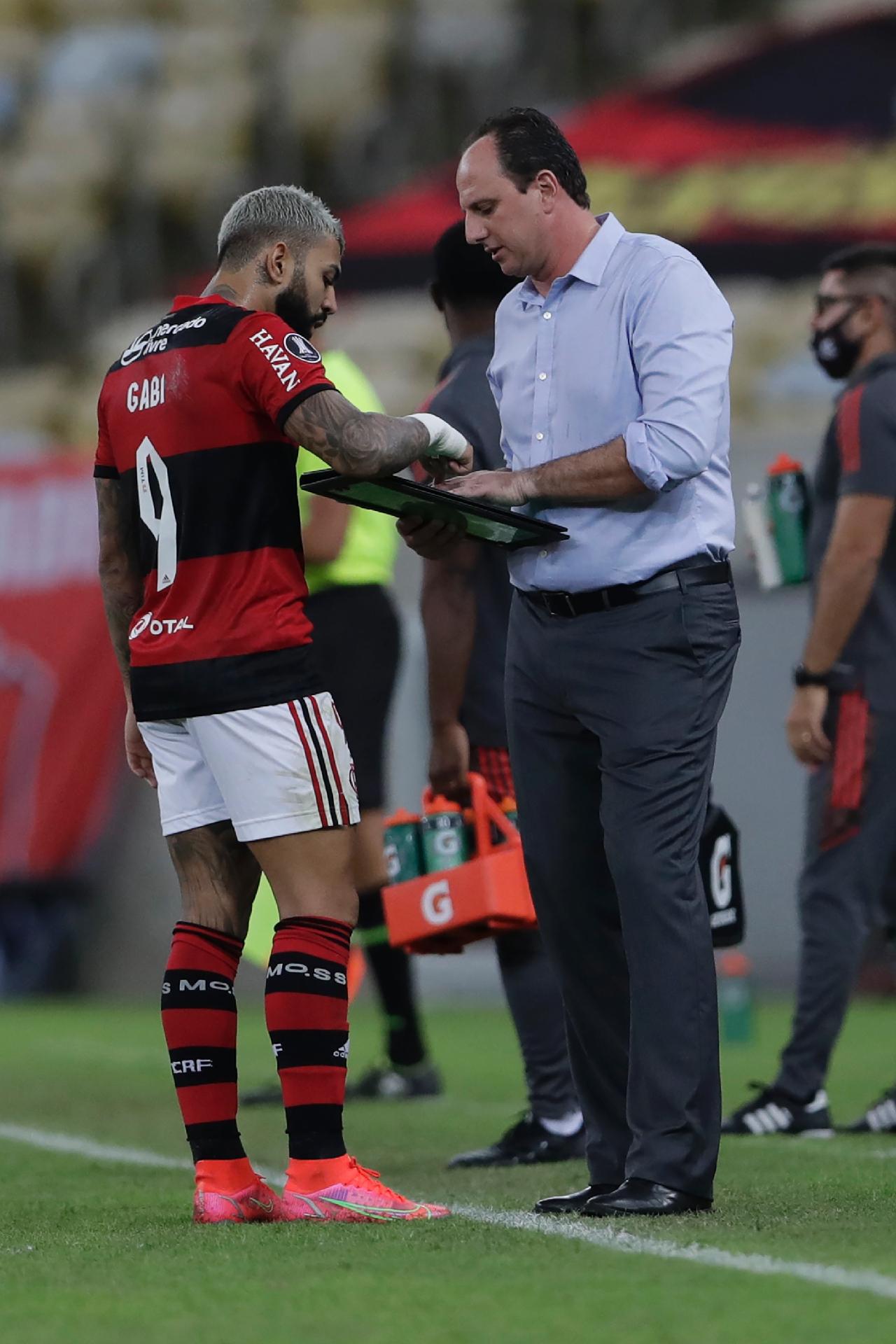 Flamengo anuncia 3 reforços para 2021 e Rogério Ceni dispensa