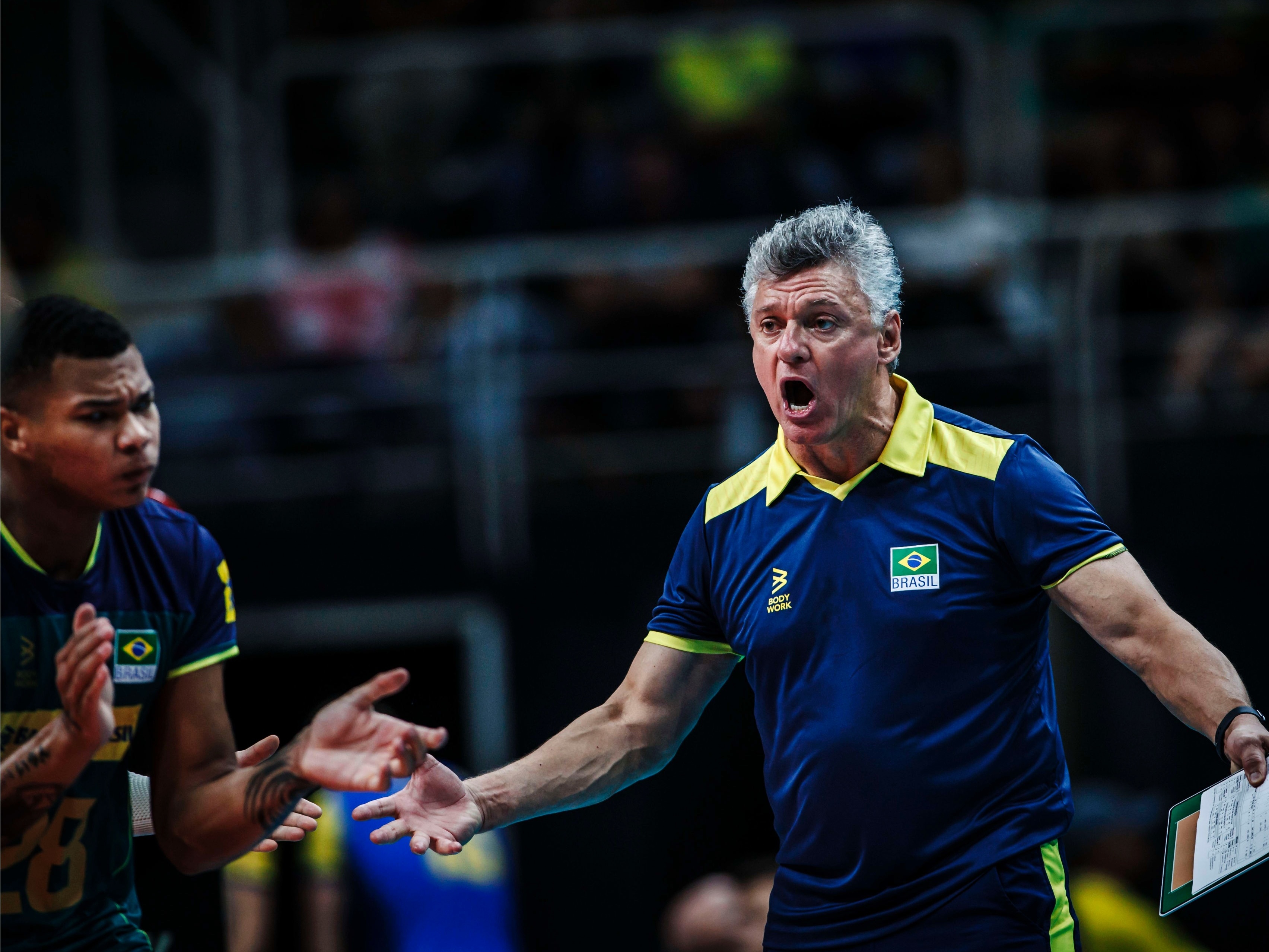 Renan Dal Zotto comemora vitória e fala em alguns ajustes a fazer para a  sequência do Mundial de vôlei