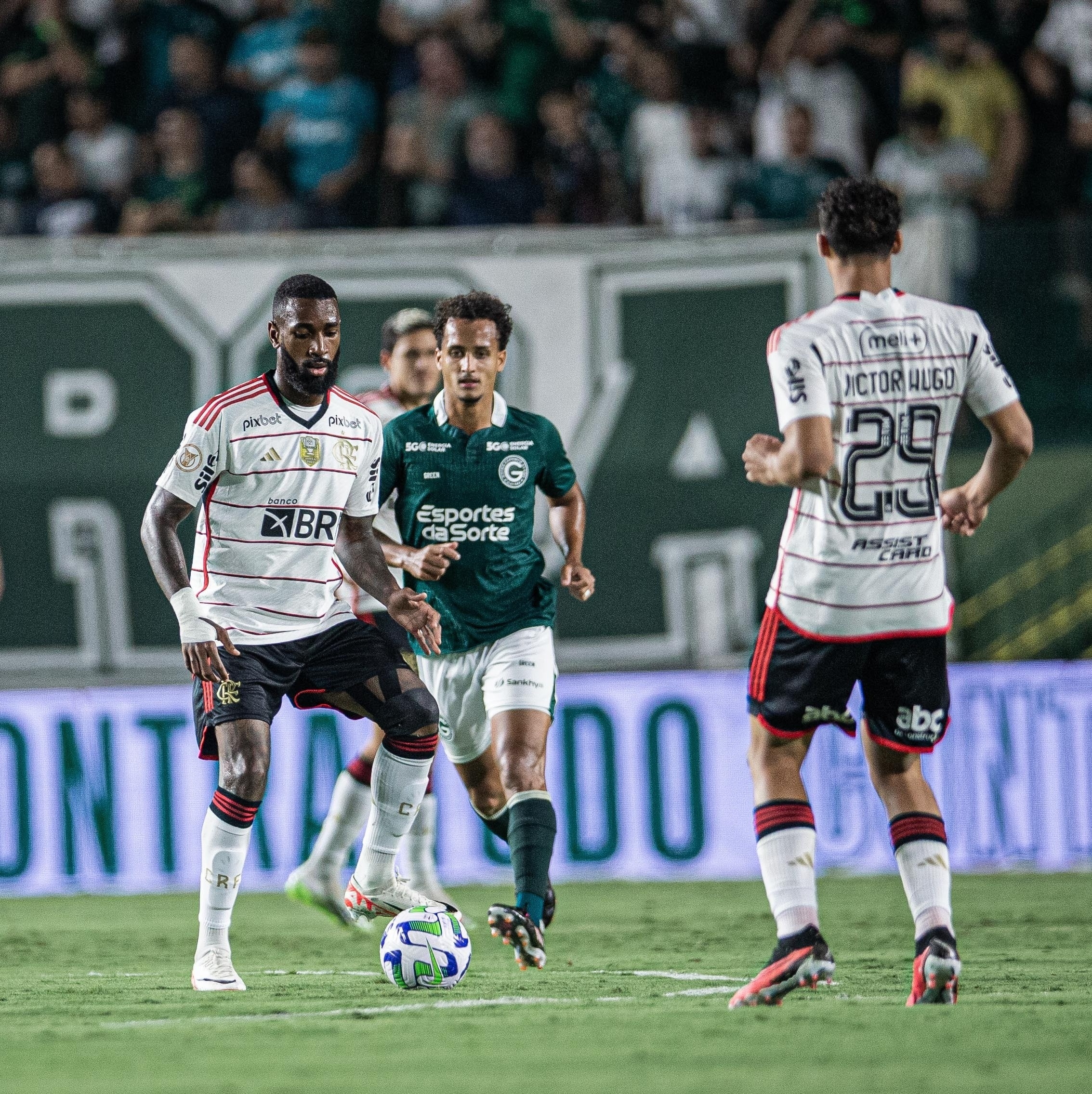 São Paulo x Flamengo pelo Brasileirão 2023: onde assistir ao vivo - Mundo  Conectado