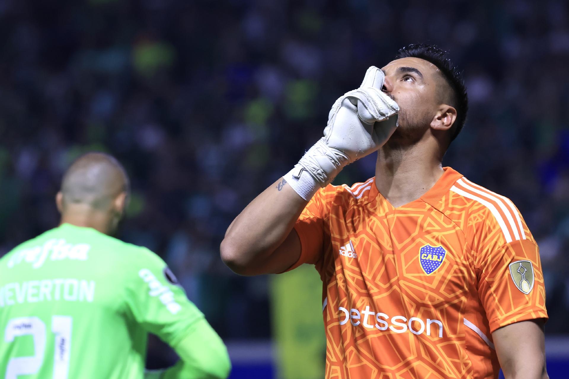 Herói contra o Palmeiras, goleiro do Boca Juniors tem 52% de defesas em  pênaltis pelo clube, libertadores