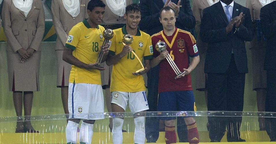 TNT Sports Brasil - No mundo imaginário sem Messi e CR7, Neymar, Xavi e  Iniesta já teriam duas Bolas de Ouro. 🥇🏆