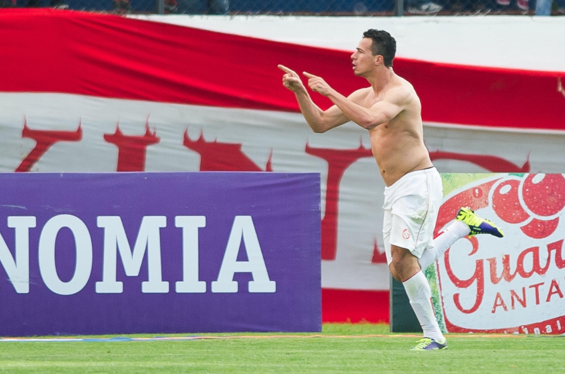 Fotos Brasileirão neste domingo 06/10/2013 UOL Esporte