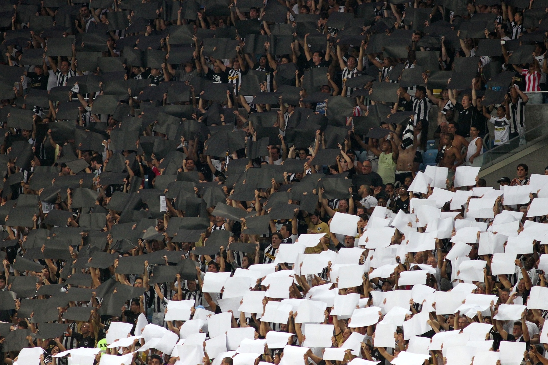 Botafogo Faz Mosaico Com N Santos E Levanta Libertadores O Gigante Voltou