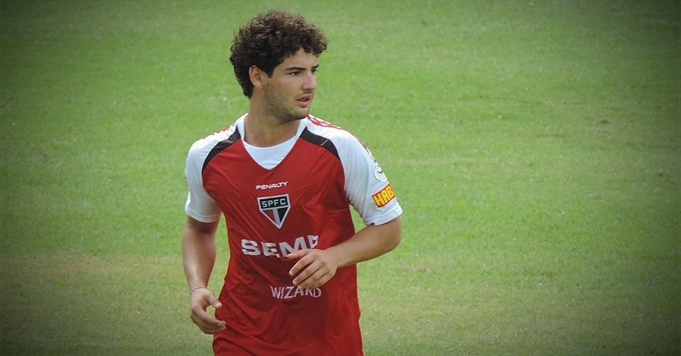 Zagueiro quer ser 'Thiago Silva do São Paulo' para se firmar - 13/02