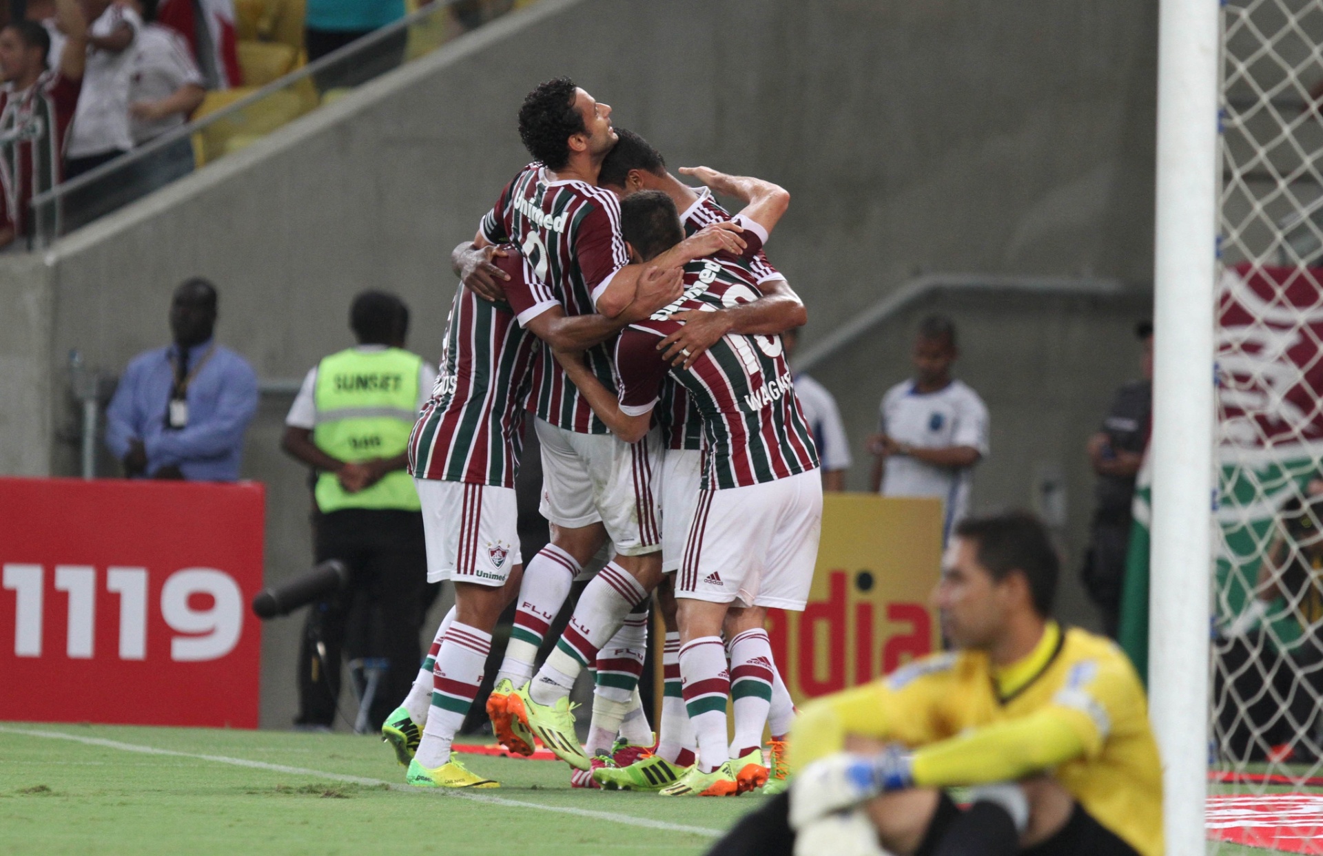 Flu espanta zebra no 1º tempo atropela Horizonte e avança na Copa BR