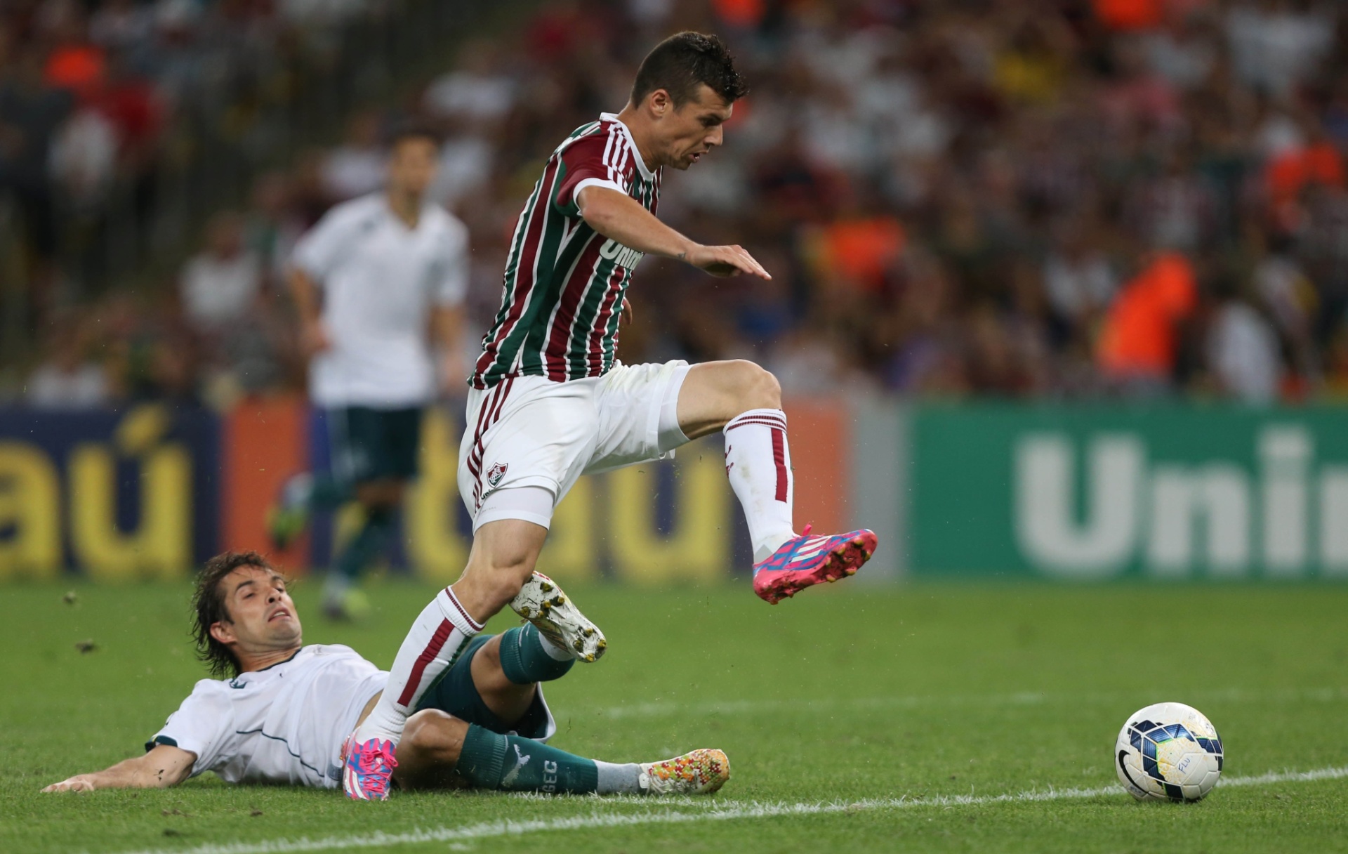 Fluminense resolve jogo Goiás em 20min e assume vice liderança 03