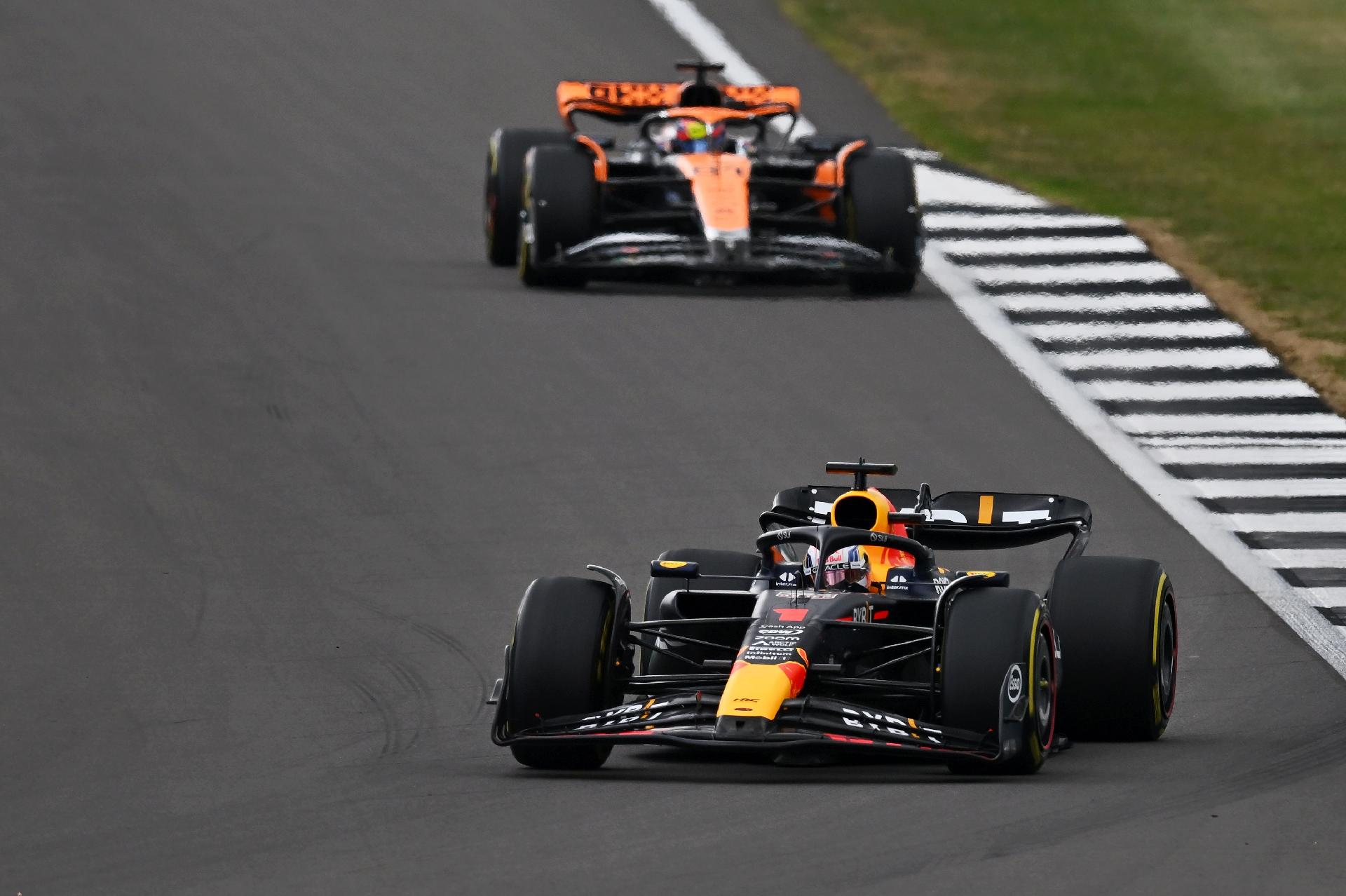 F1: Verstappen vence em Silverstone; Norris e Hamilton completam pódio