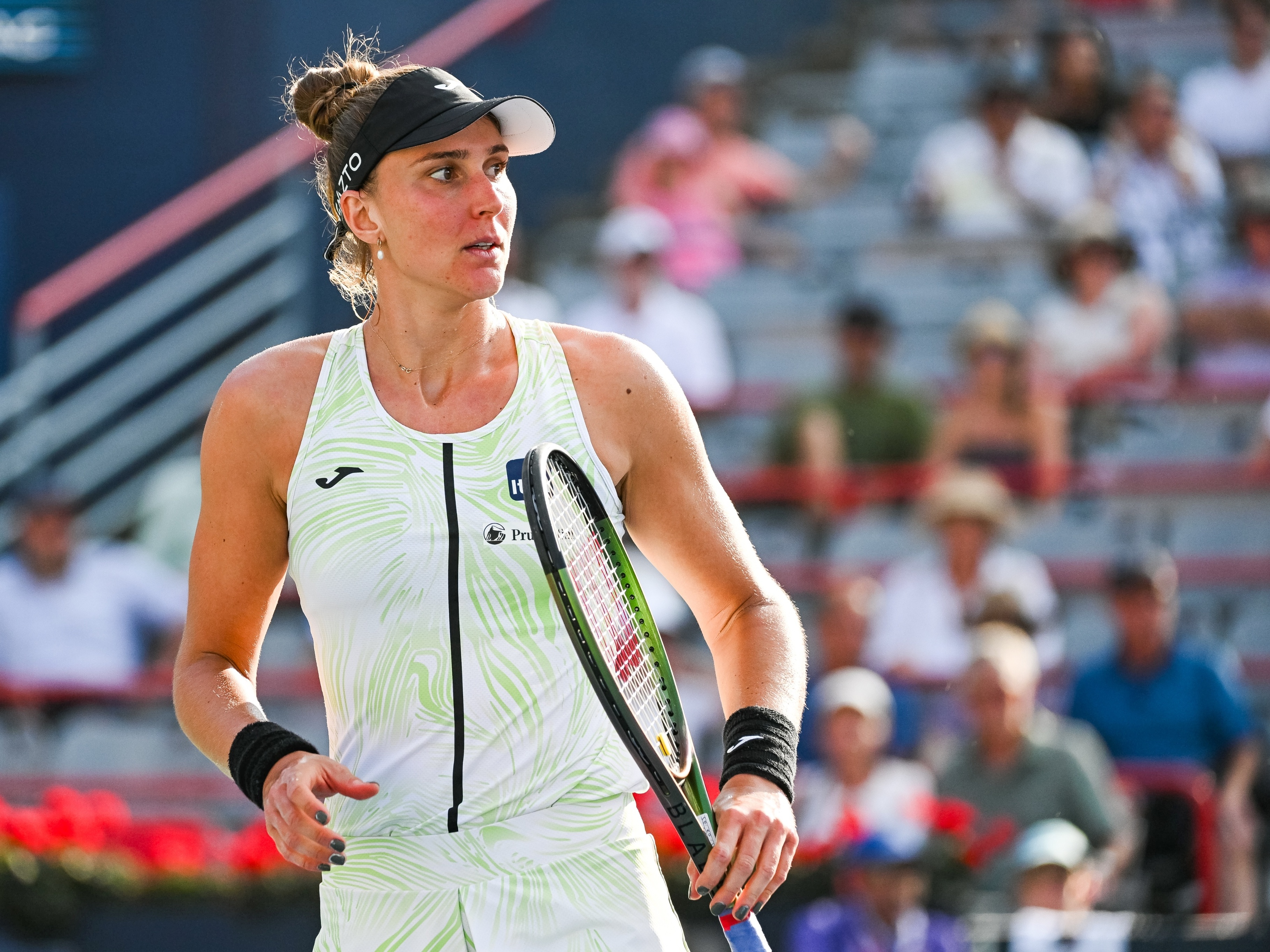 Após 3 horas de jogo, Bia Haddad é eliminada do WTA 1000 de Montreal