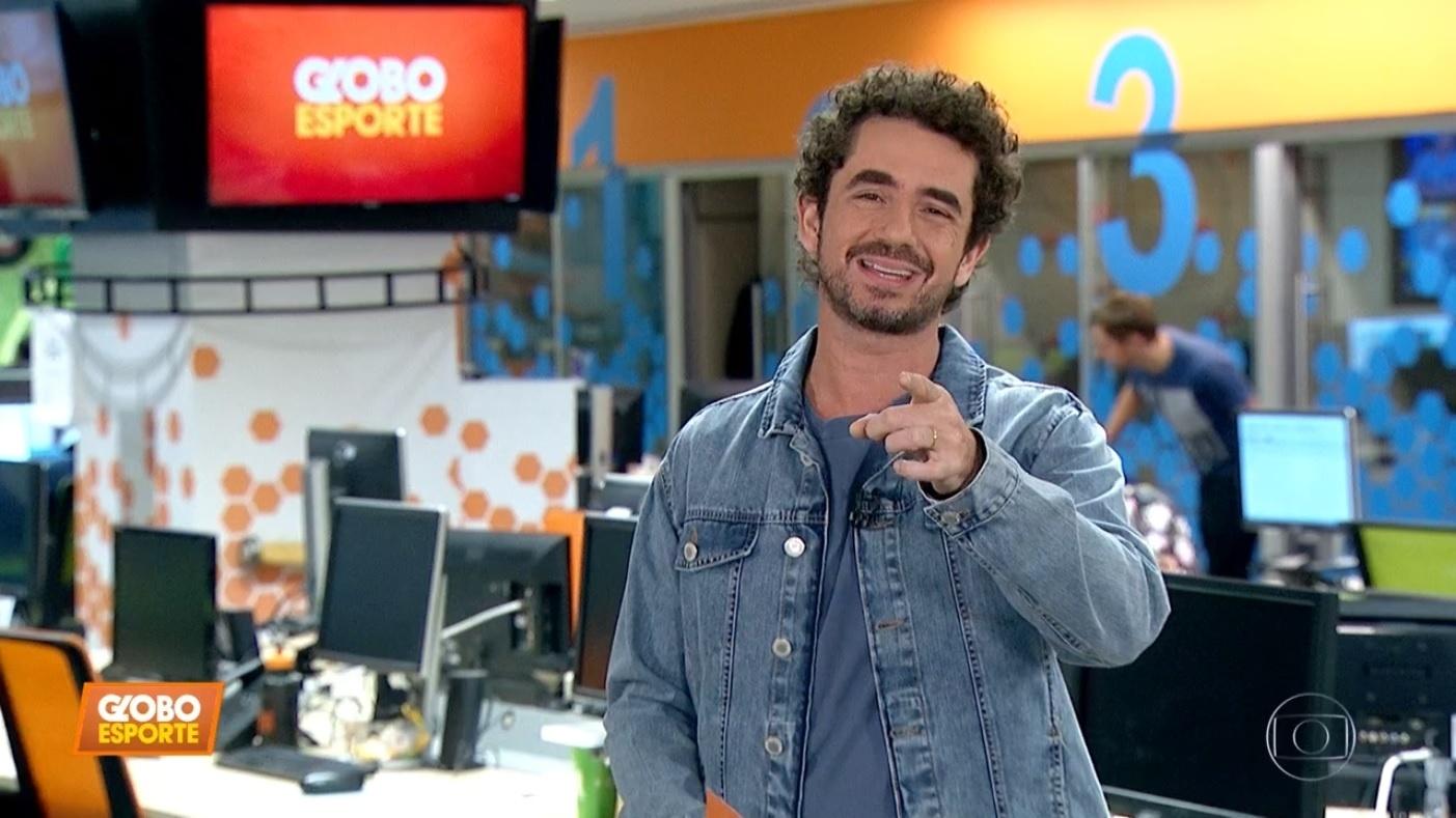 Felipe Andreoli é cortado ao vivo no Globo Esporte e se choca: No