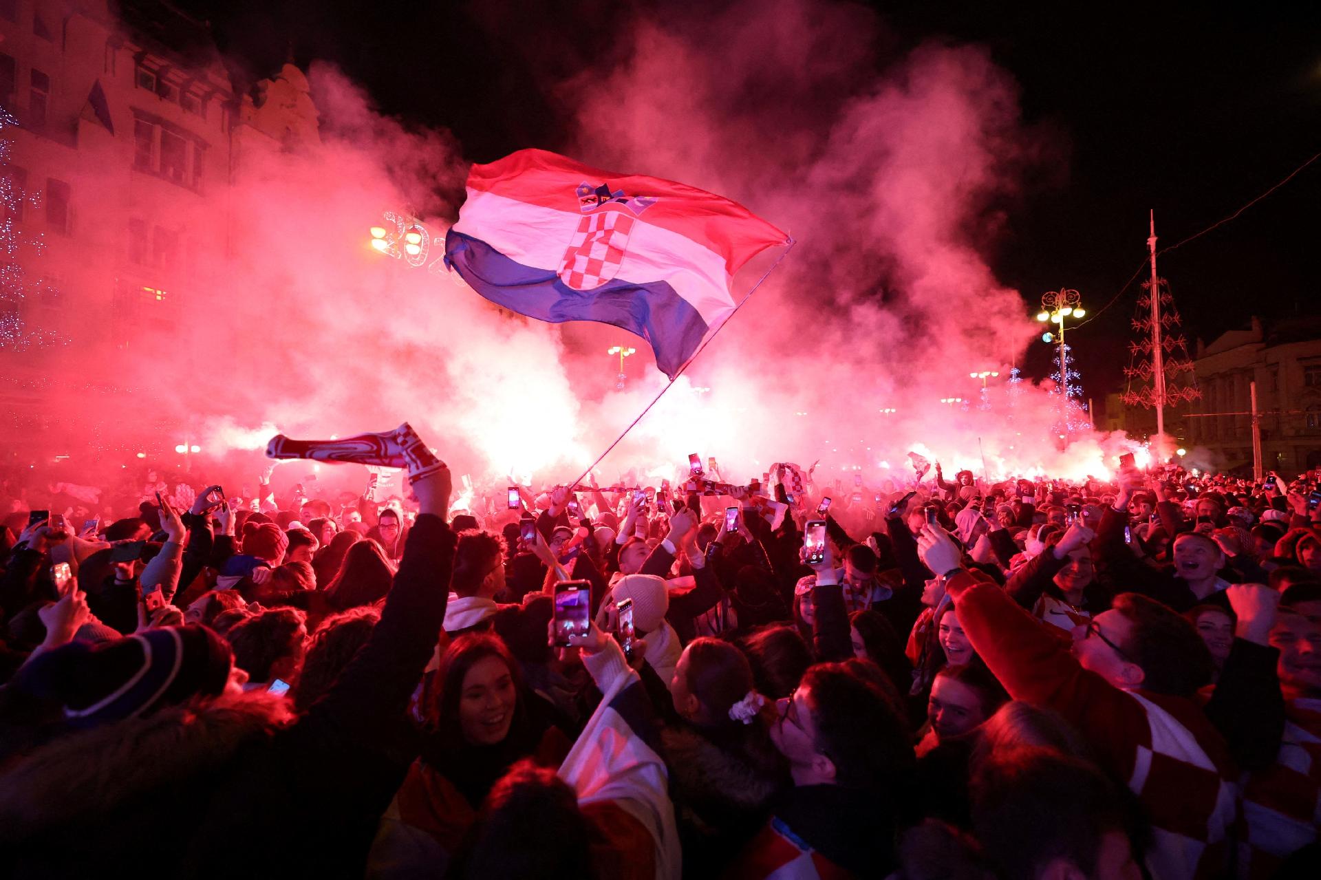 Em Zagreb, torcedores reagem com orgulho e decepção após derrota croata