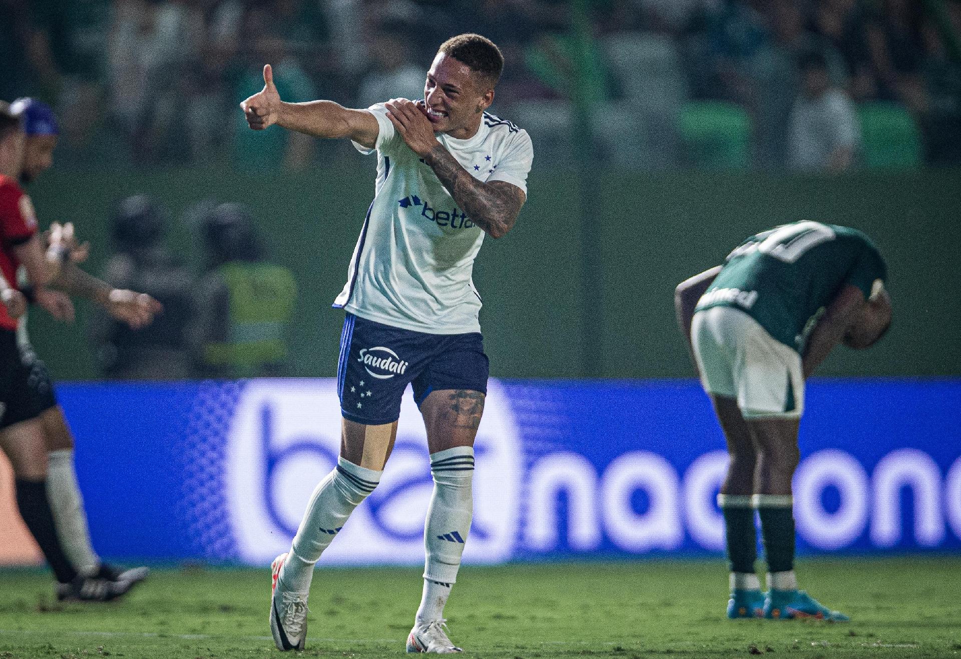 Guia: risco de queda do Vasco sobe para 66%; Cruzeiro tem 99% de título