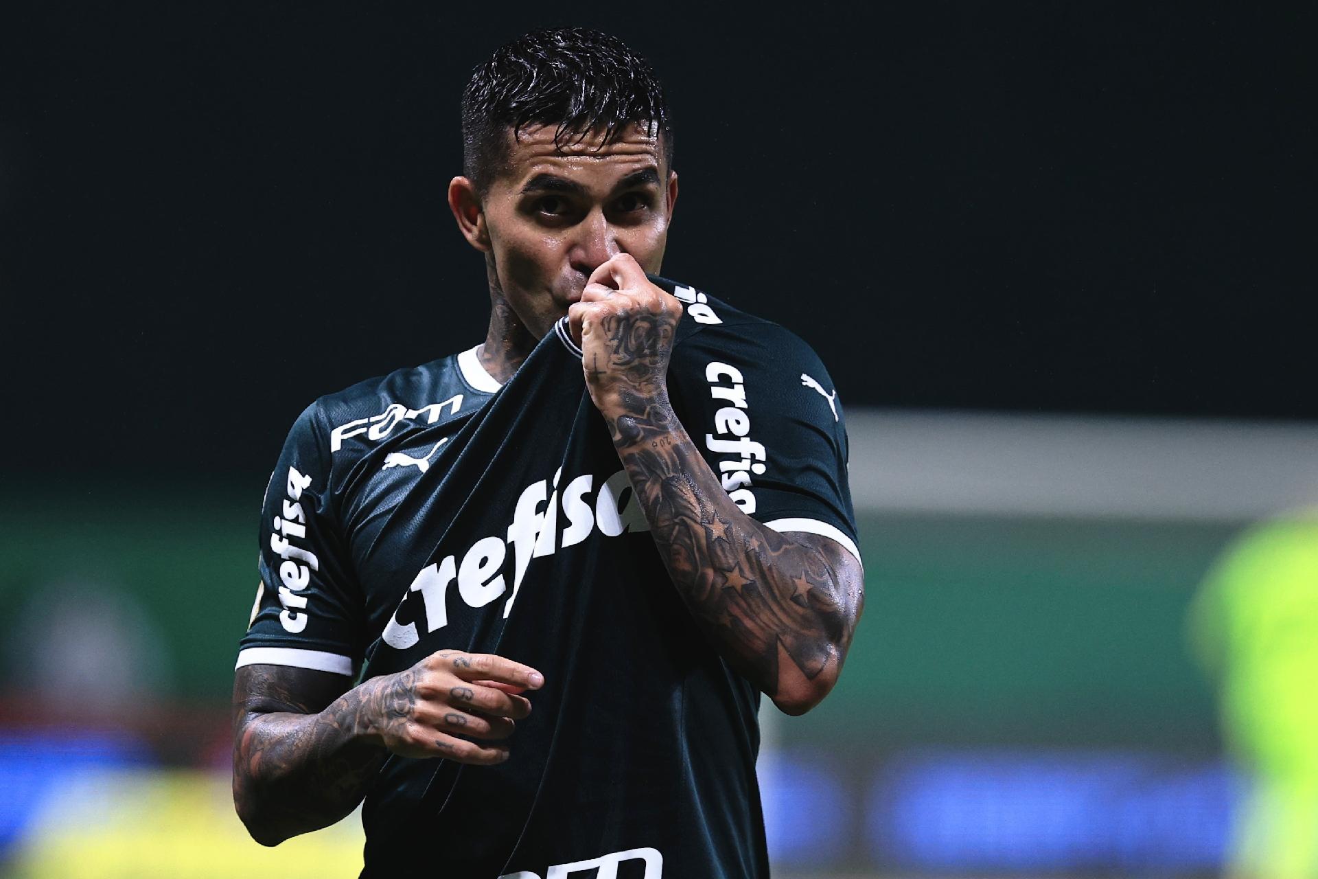 Dudu volta de suspensão: veja 7 recordes do atacante no Palmeiras - Gazeta Esportiva