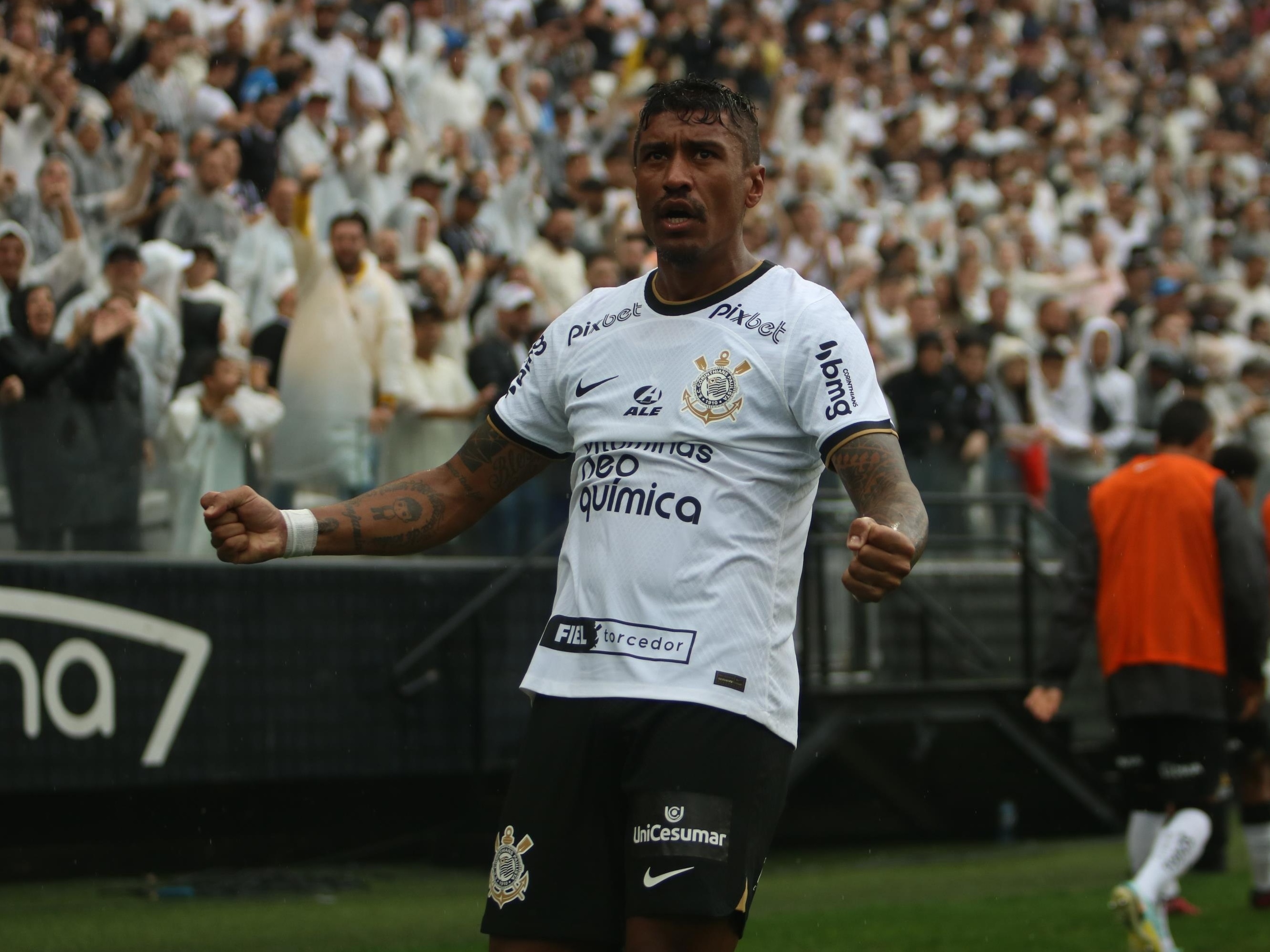 PAULINHO no Corinthians: diretoria e empresário falam sobre