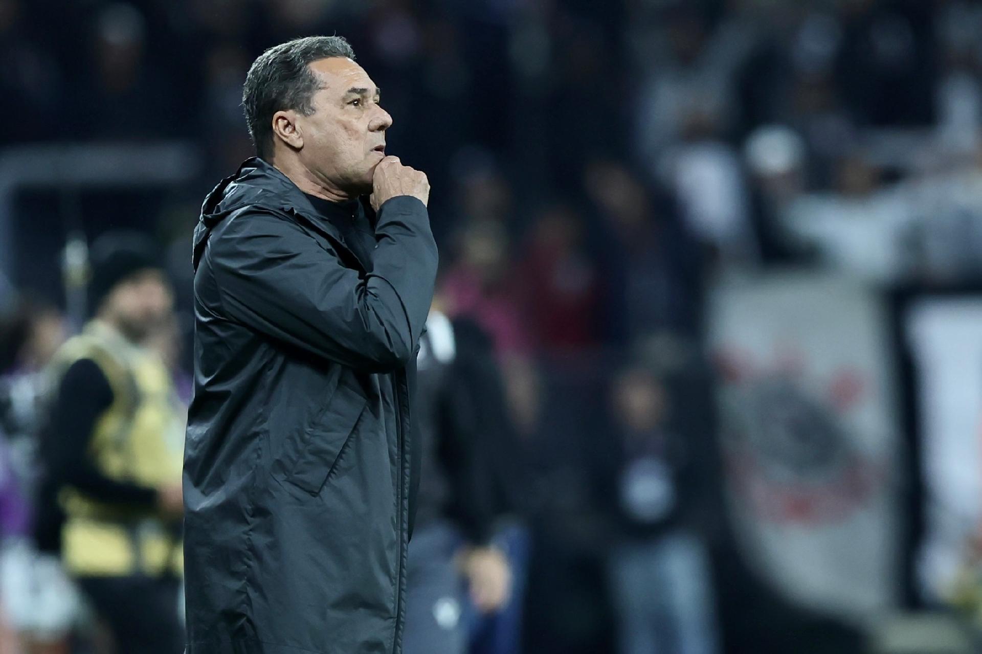 Vanderlei Luxemburgo is fired from Corinthians - Calcio Deal