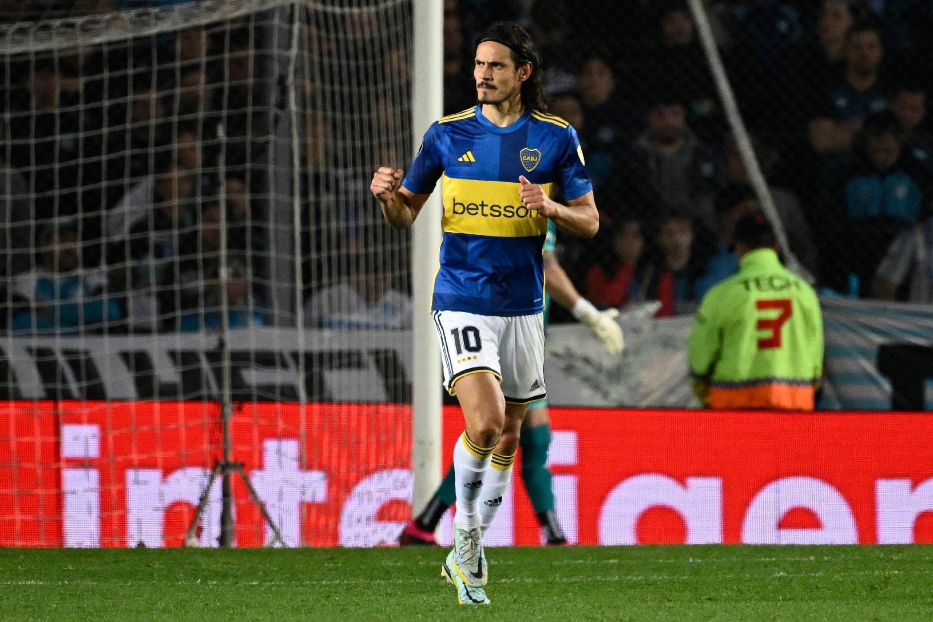 Boca Juniors bate o Nacional nos pênaltis e avança às quartas da  Libertadores na estreia de Cavani - Gazeta Esportiva