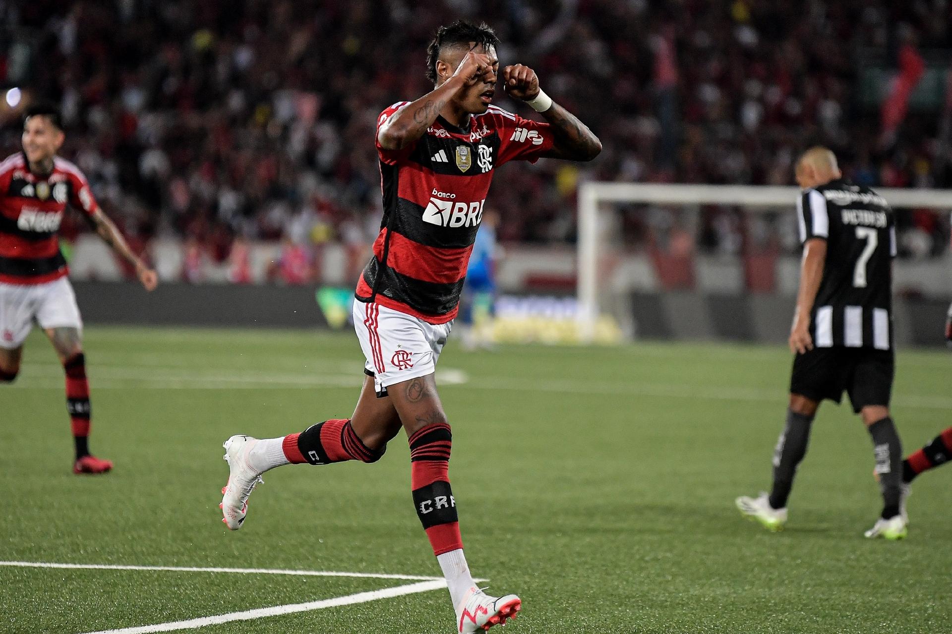 Ex-Santos, Grêmio e Flamengo, Pará é atração na várzea de São Paulo