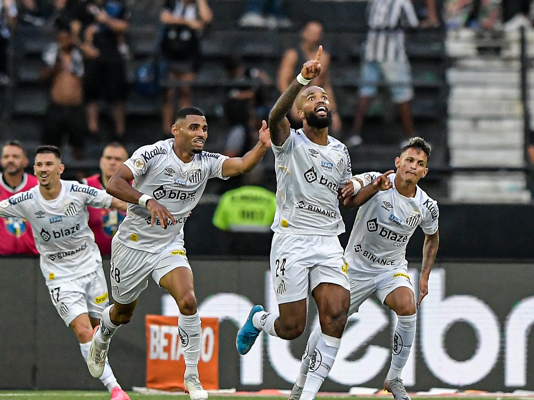 Com seis gols, acreana atacante do Botafogo lidera artilharia do