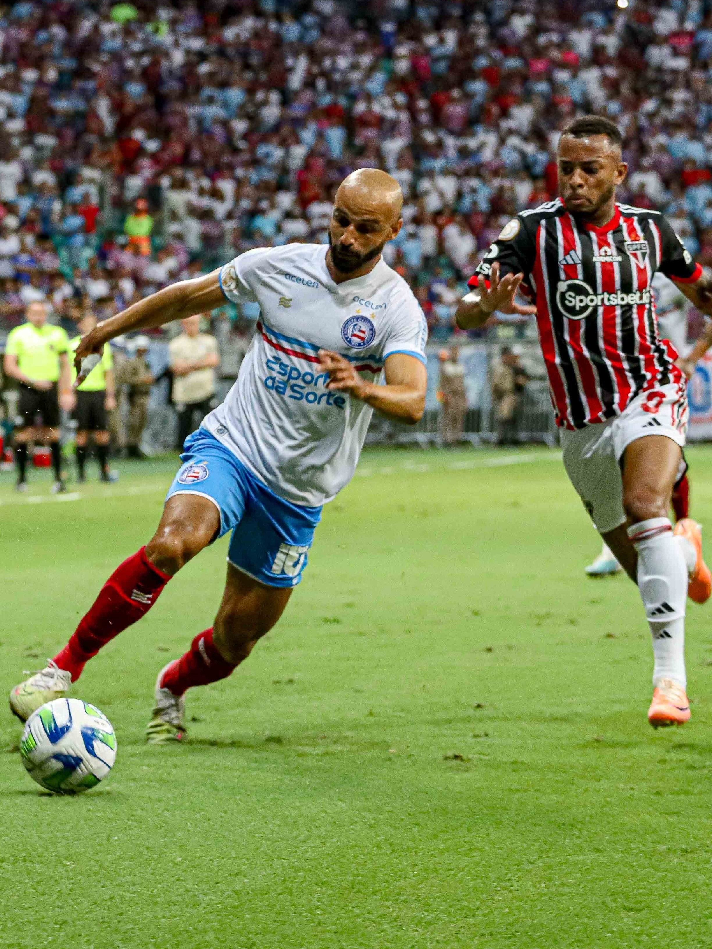 Brasileirão tem 3 jogos hoje. Amanhã, às 11h, Bahia encara São Paulo.