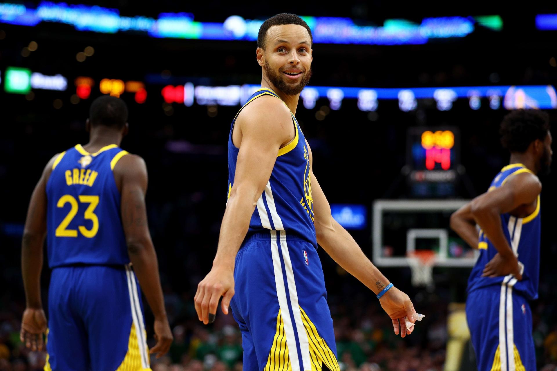 NBA retorna após primeiro dia sem jogos na temporada; saiba motivo da pausa  - Rádio Itatiaia