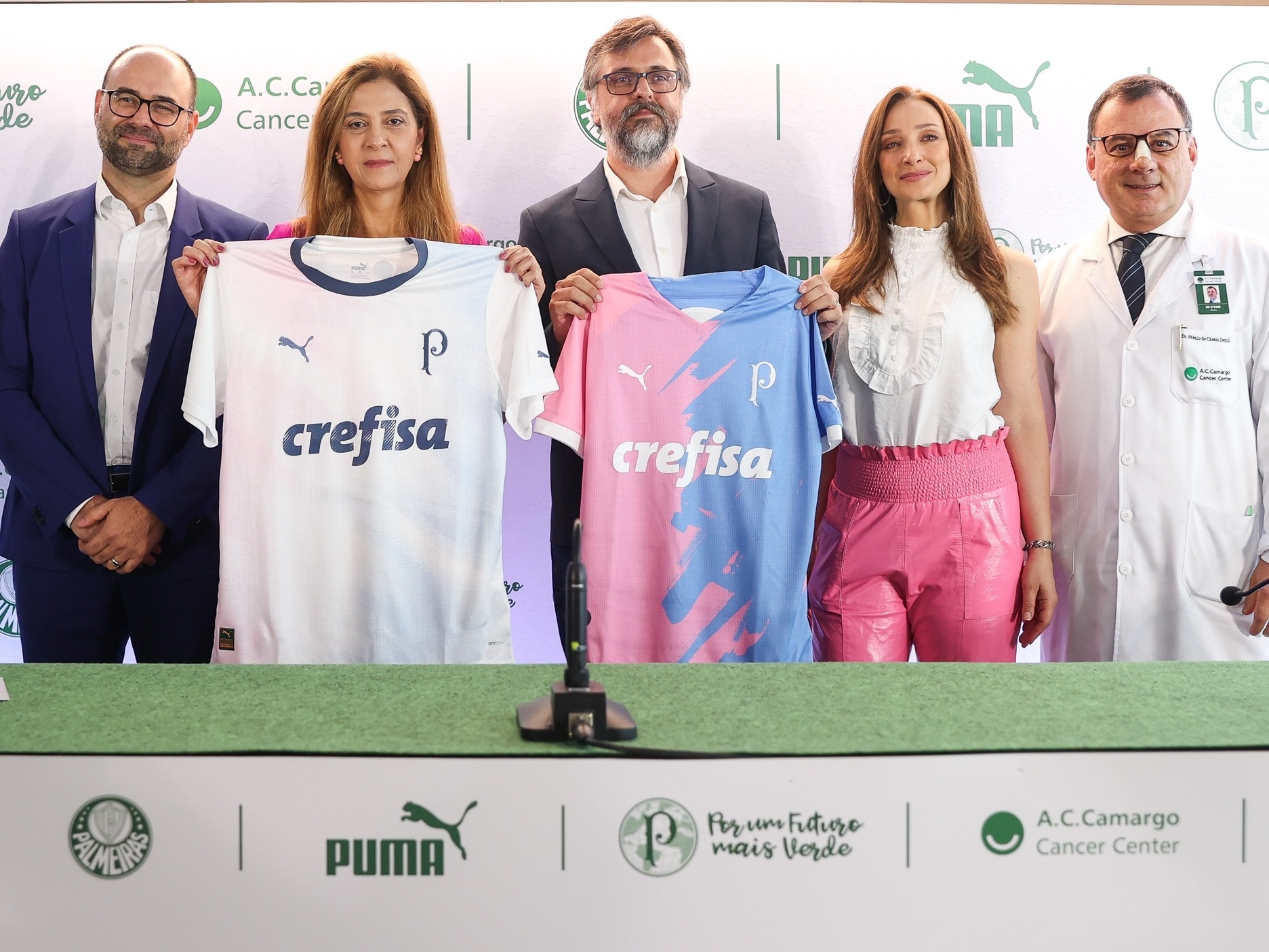 Palmeiras lança nova camisa em alusão ao Outubro Rosa e Novembro Azul