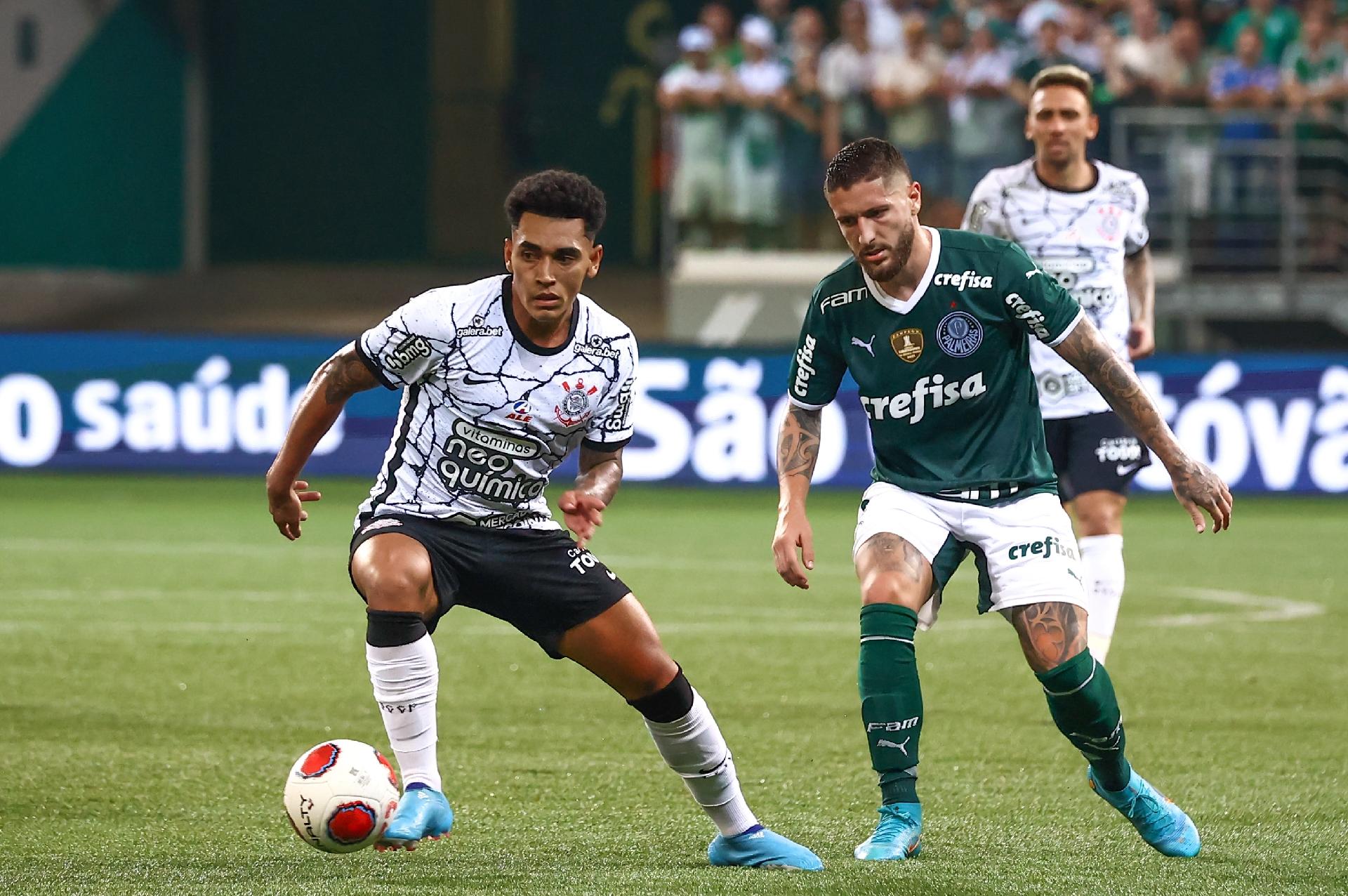[OPINIÃO] Corinthians não vai ganhar campeonato sem volante de marcação