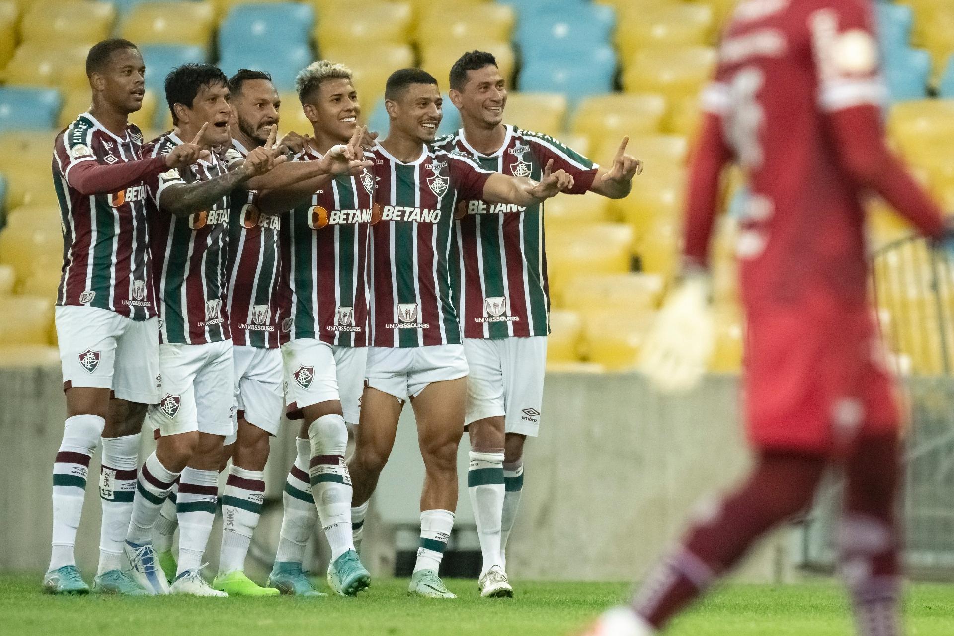 Fluminense parabeniza lateral campeão brasileiro conhecido como 'caçador de  urubu' - Fluminense: Últimas notícias, vídeos, onde assistir e próximos  jogos