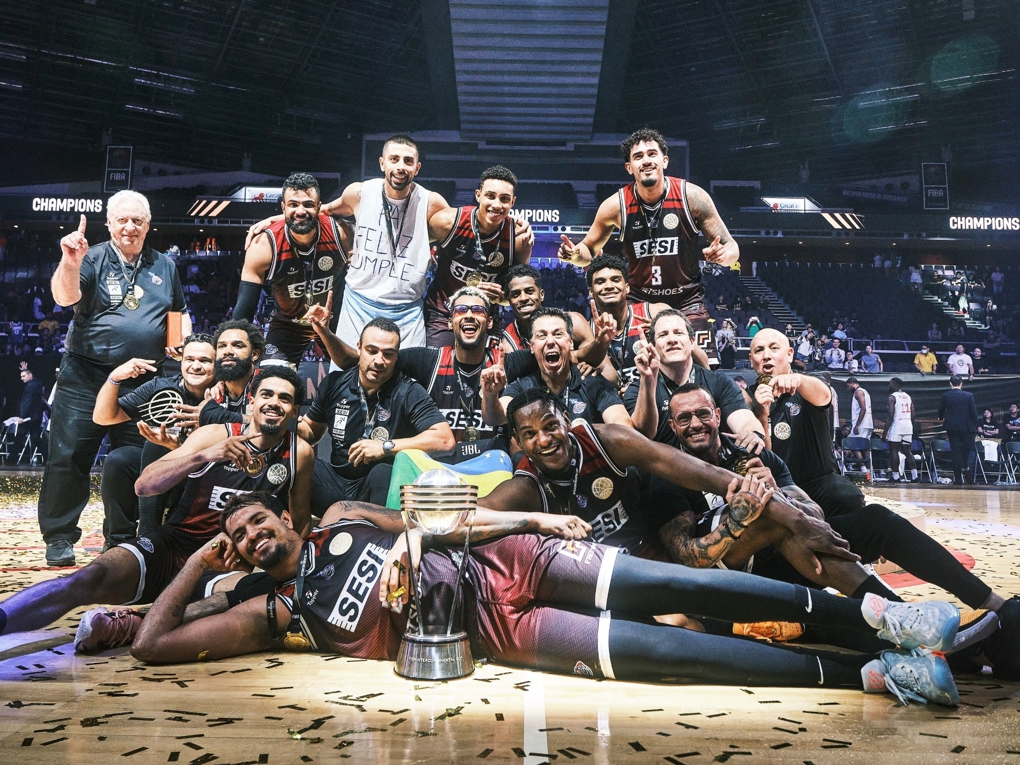Time brasileiro é campeão mundial de basquete com cesta no último segundo -  Bem Paraná