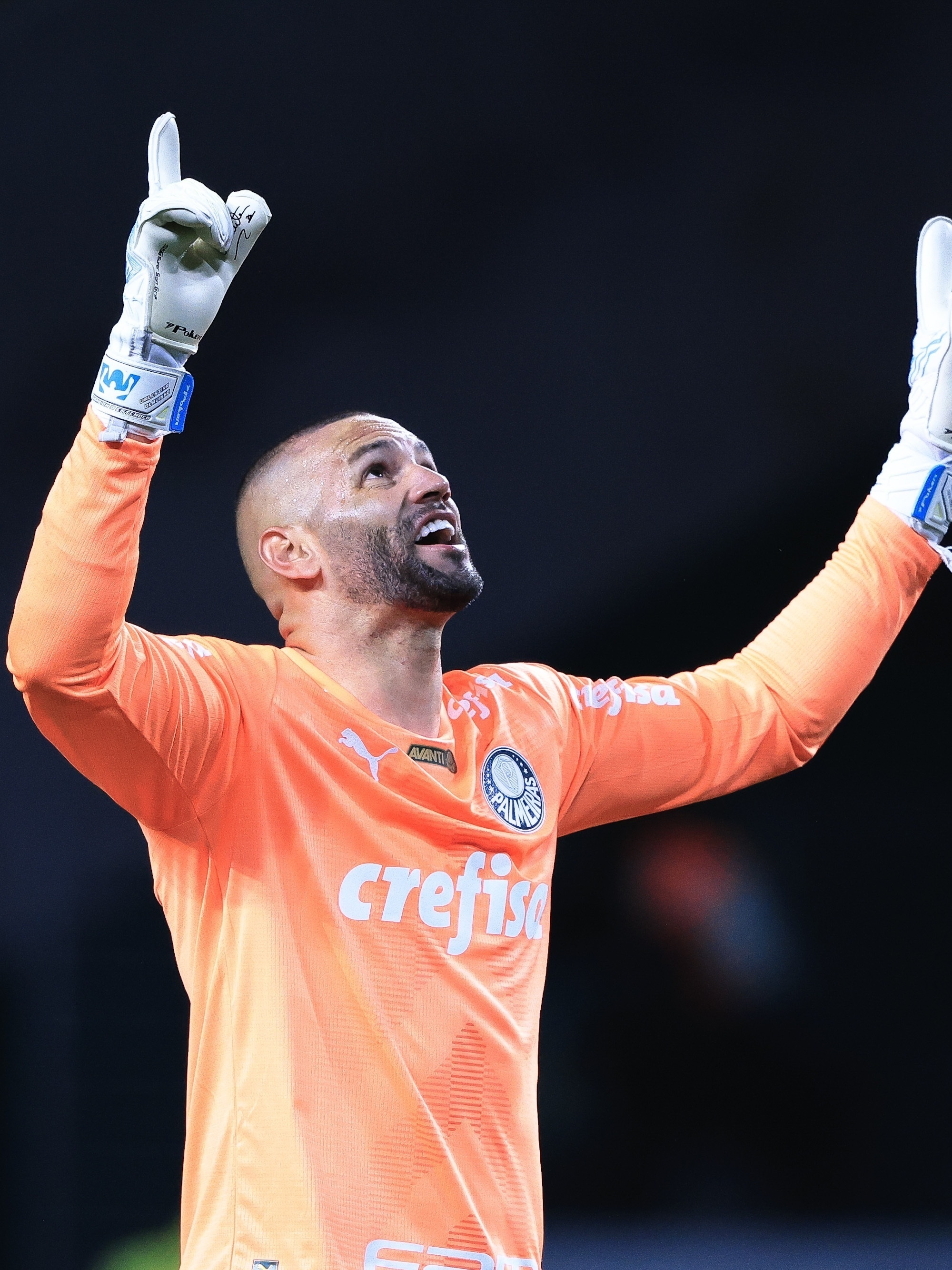 Weverton, do Palmeiras, passa Ceni e vira jogador com mais vitórias na  Libertadores