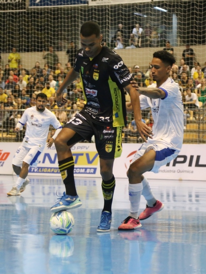 Futsal: Cruzeiro, União Central e atletas do Jaraguá disputam o Torneio de  Verão de Indaial – Agência de Notícias Avante!