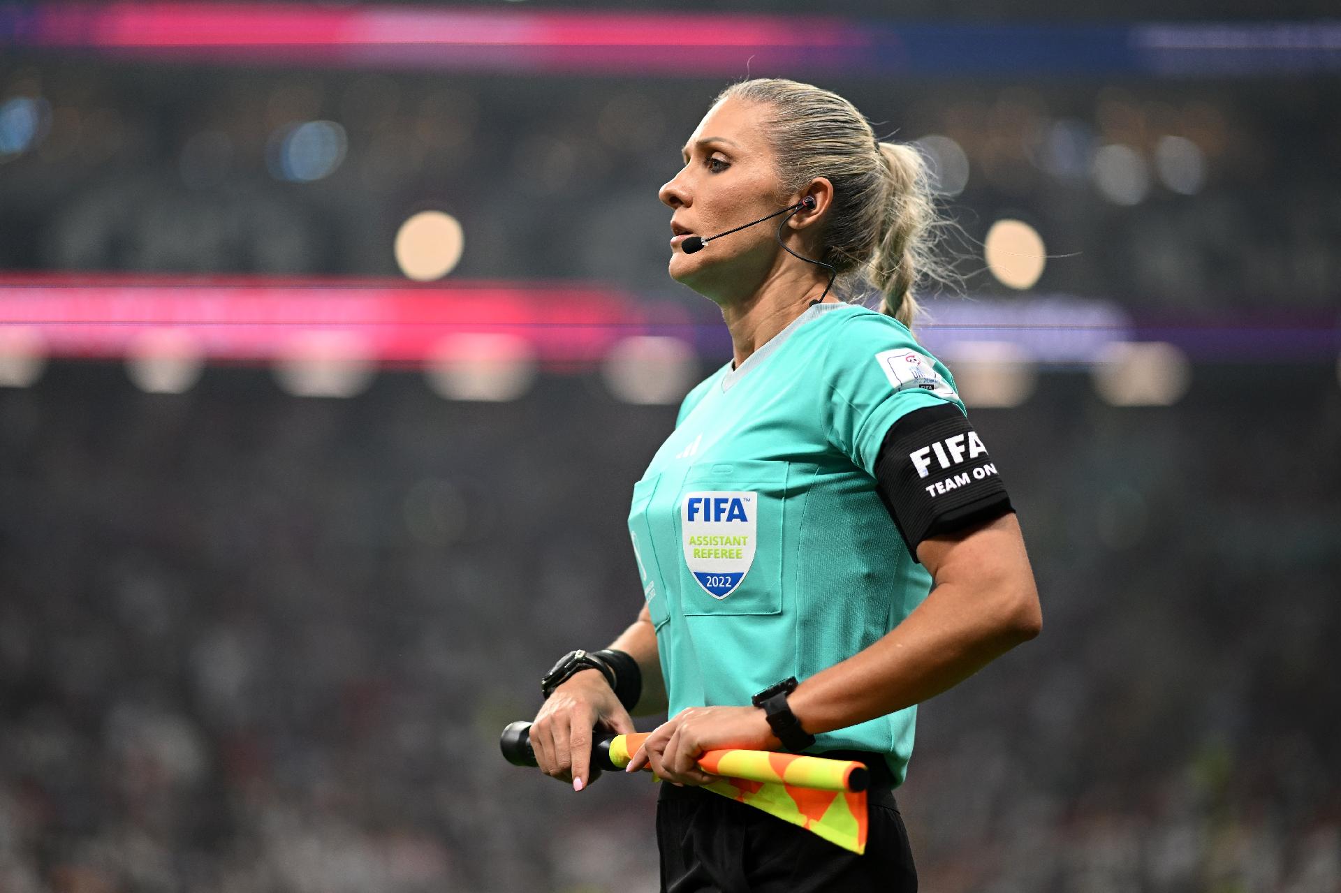 Assistant Referee, Neuza Inês Back, during the Campeonato