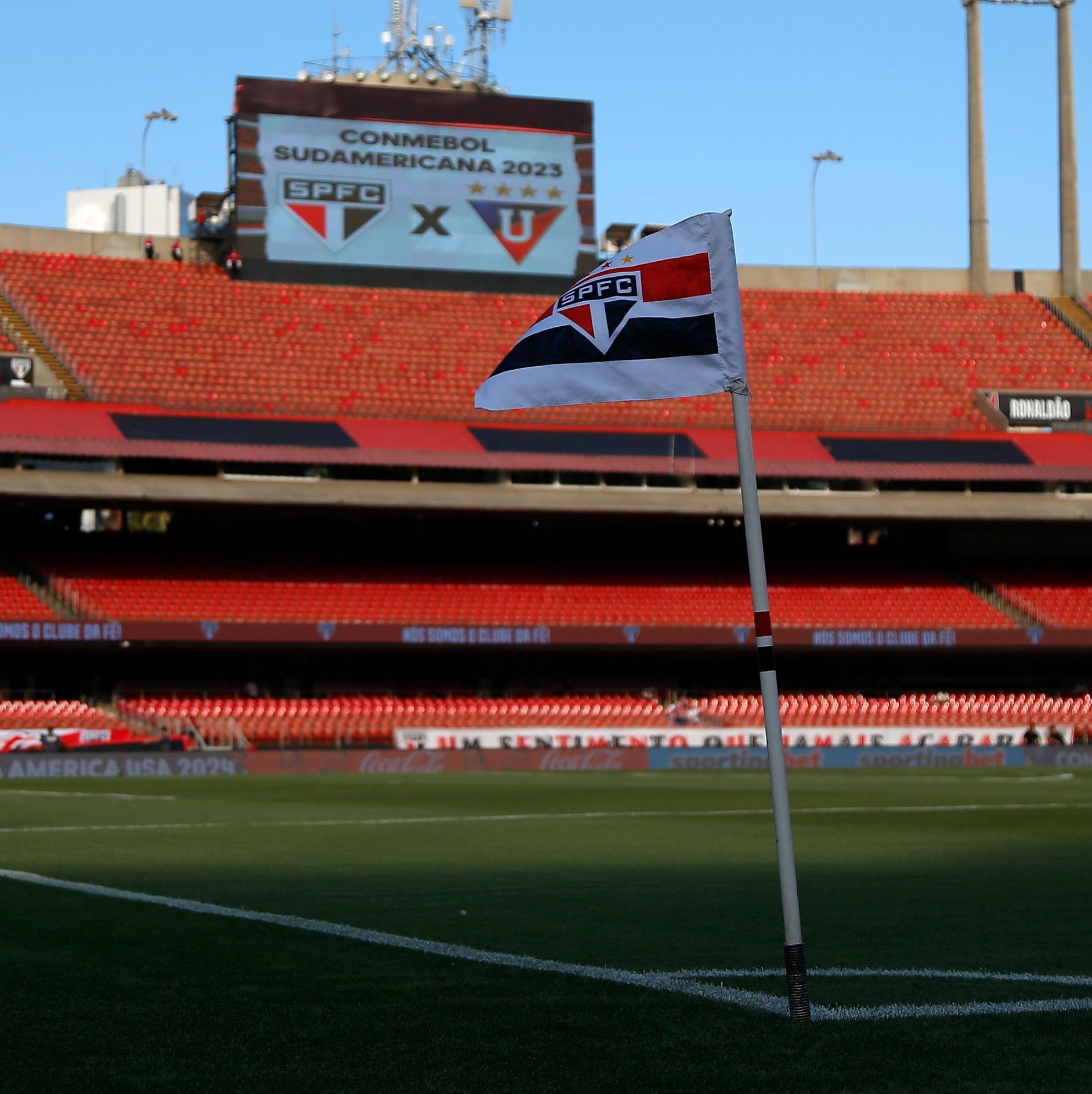 CAMAROTE STADIUM - SPFC x BOTAFOGO é na Total Acesso.